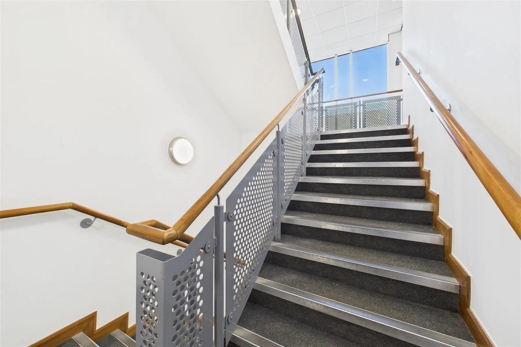 COMMERCIAL | REDUCED | BS16, Commercial - 33724743