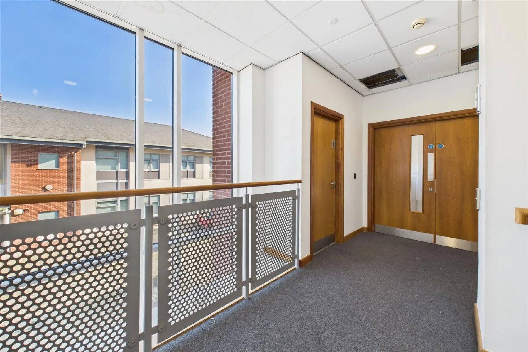 COMMERCIAL | REDUCED | BS16, Commercial - 33724743