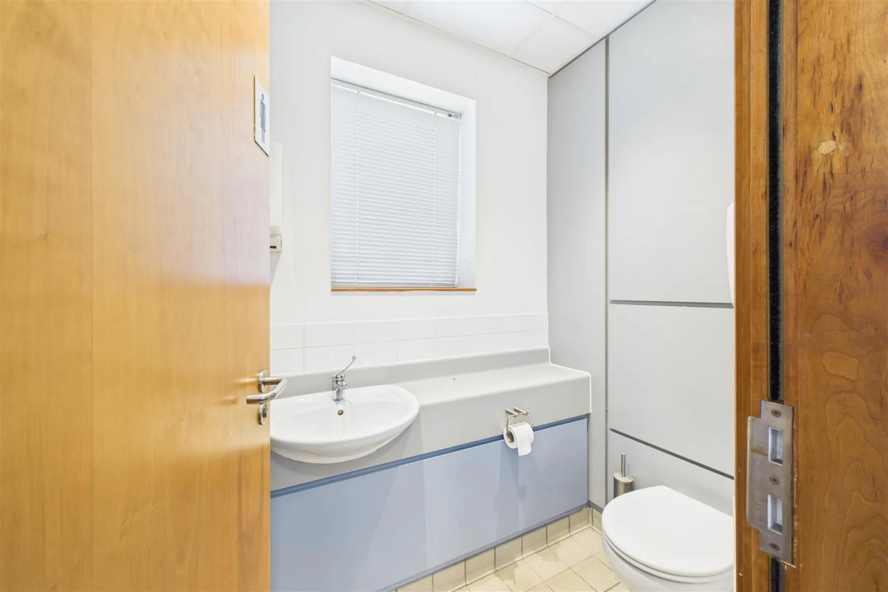 COMMERCIAL | REDUCED | BS16, Commercial - 33724743