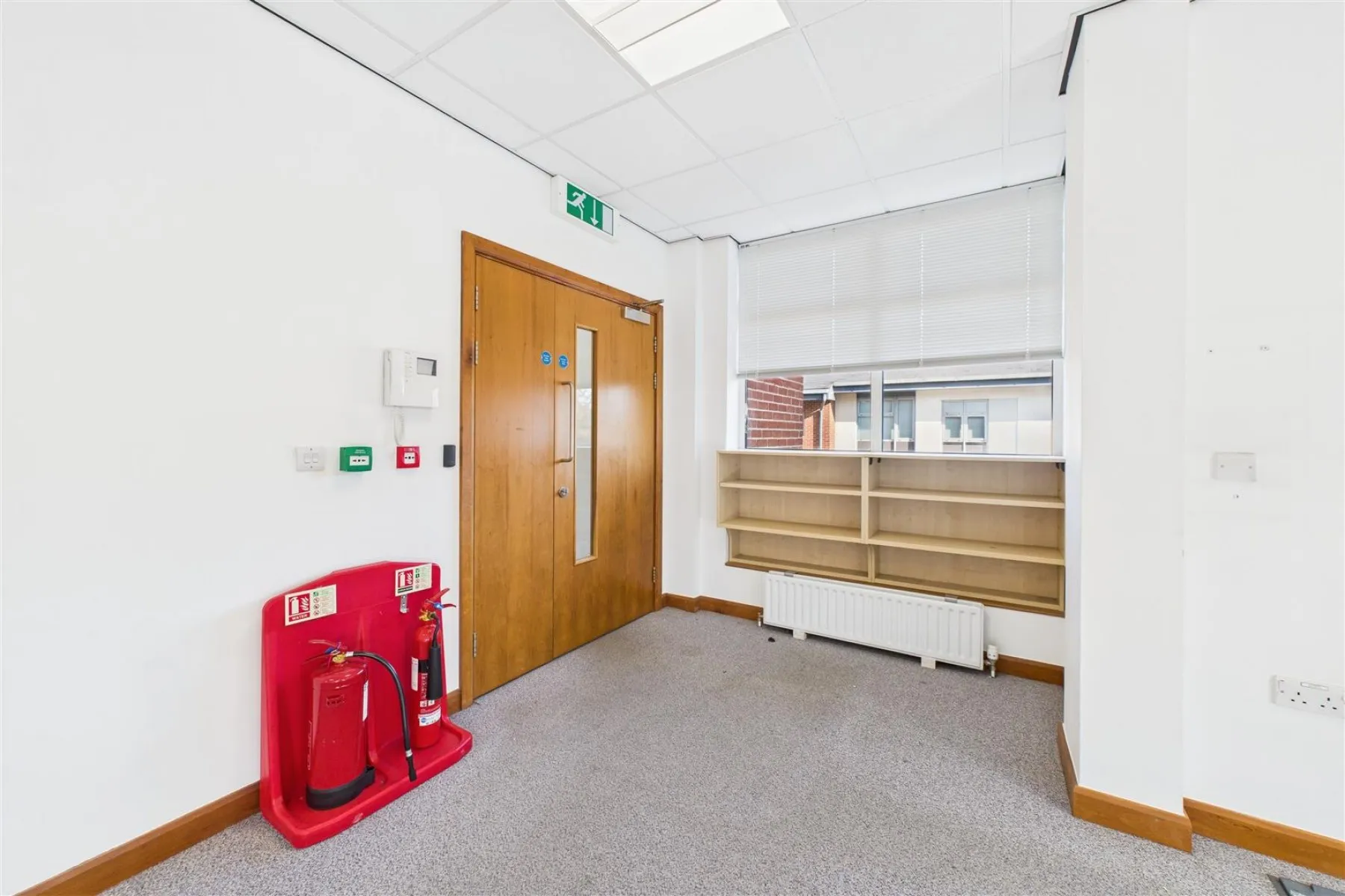 COMMERCIAL | REDUCED | BS16, Commercial - 33724743
