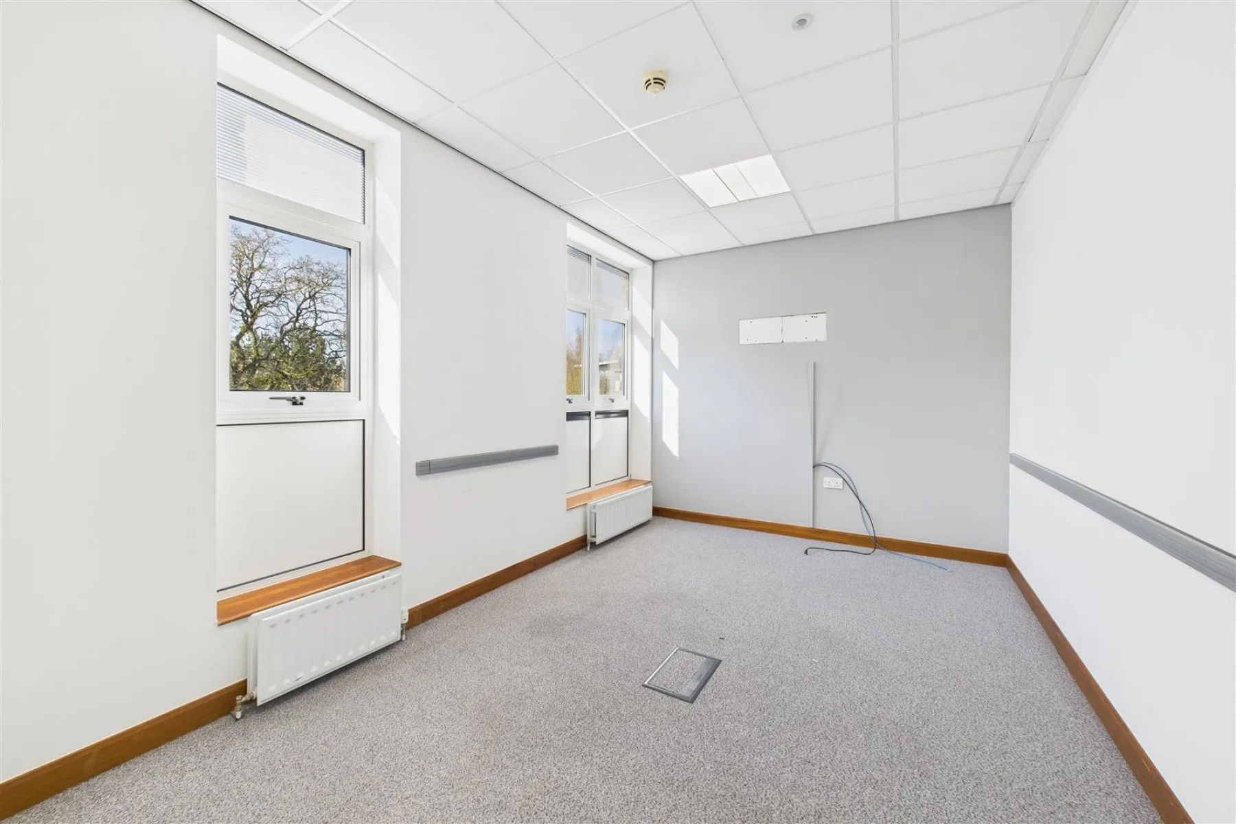 COMMERCIAL | REDUCED | BS16, Commercial - 33724743