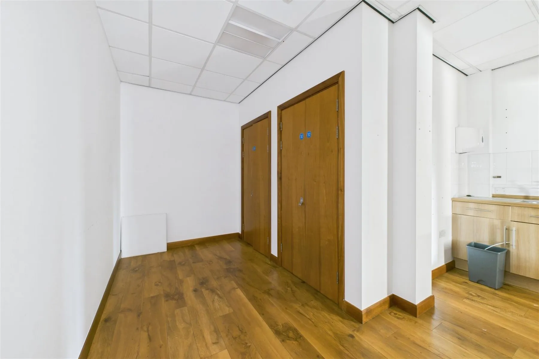 COMMERCIAL | REDUCED | BS16, Commercial - 33724743