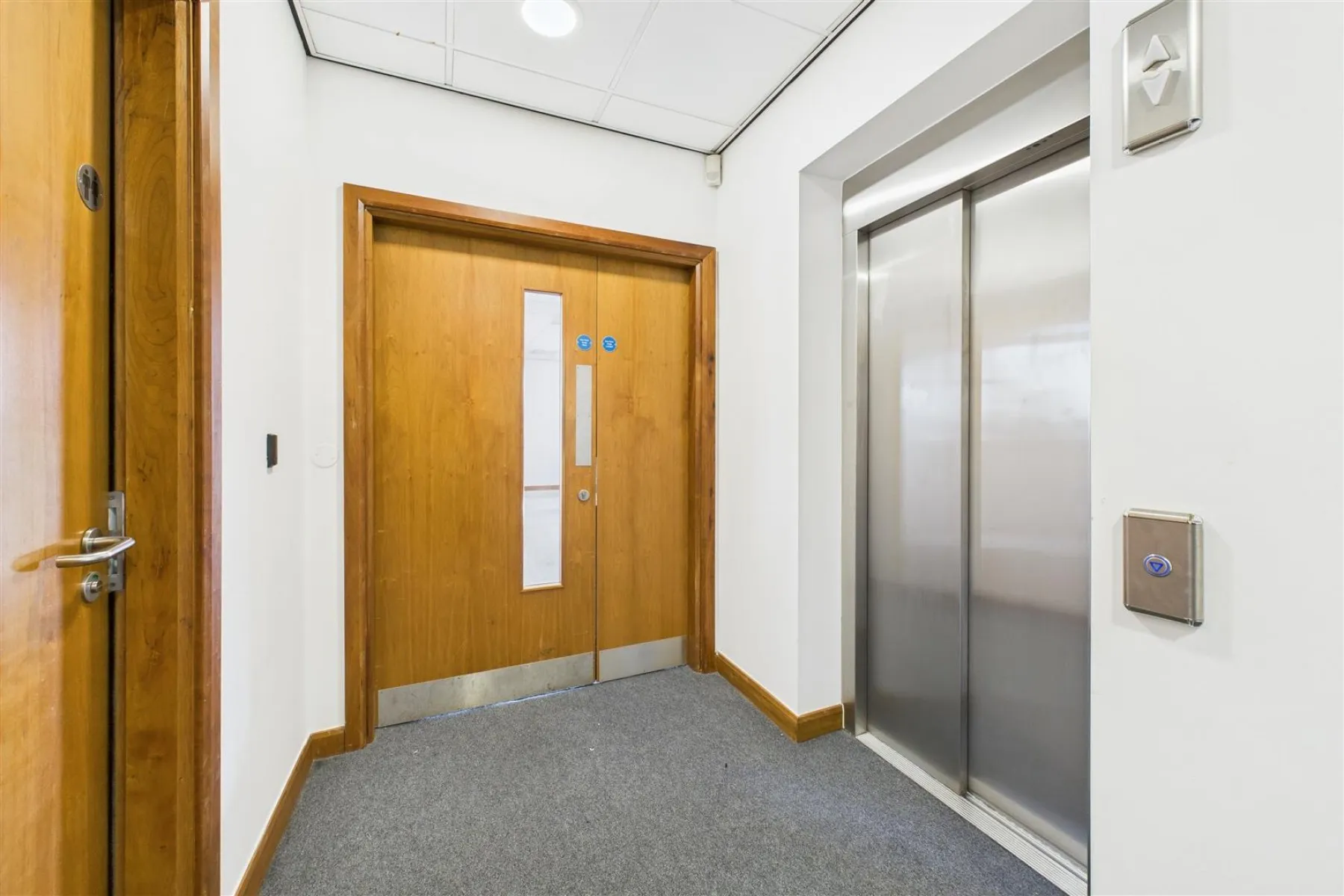 COMMERCIAL | REDUCED | BS16, Commercial - 33724743