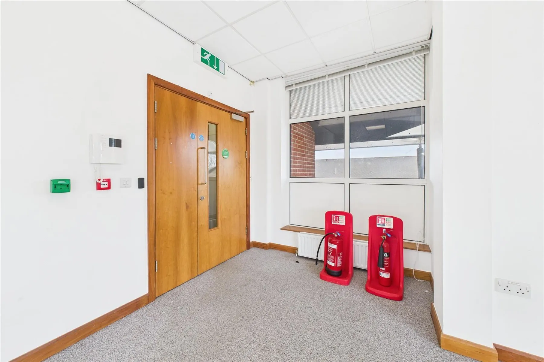 COMMERCIAL | REDUCED | BS16, Commercial - 33724743