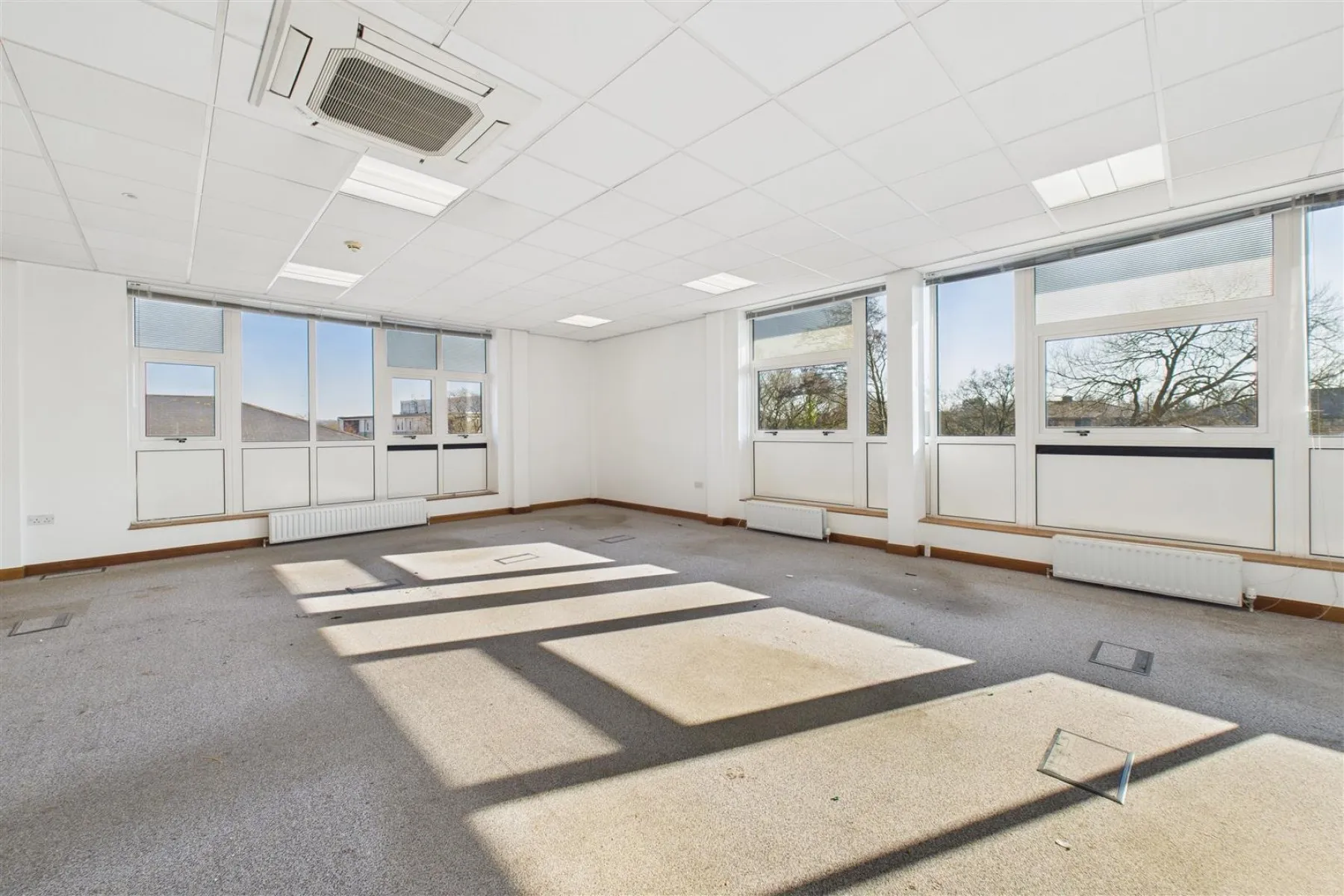 COMMERCIAL | REDUCED | BS16, Commercial - 33724743
