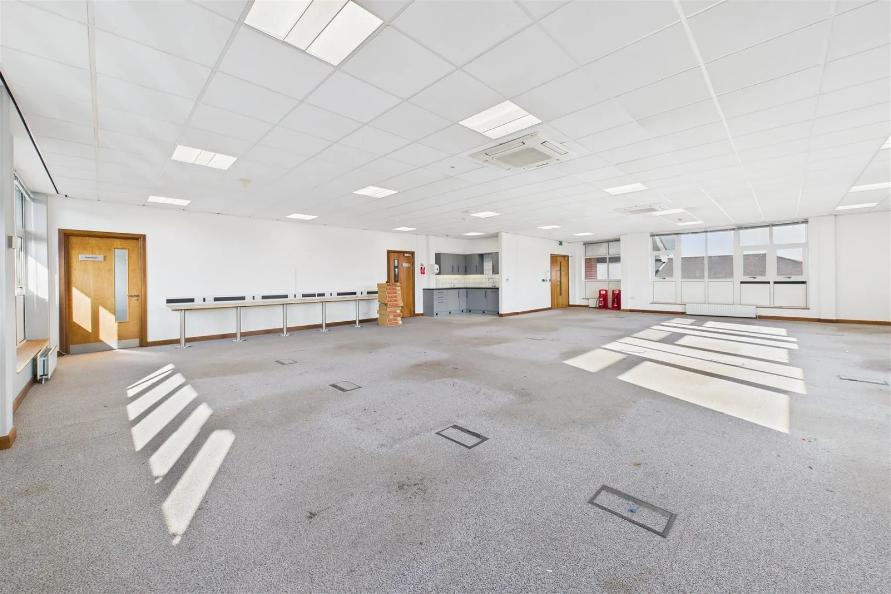 COMMERCIAL | REDUCED | BS16, Commercial - 33724743