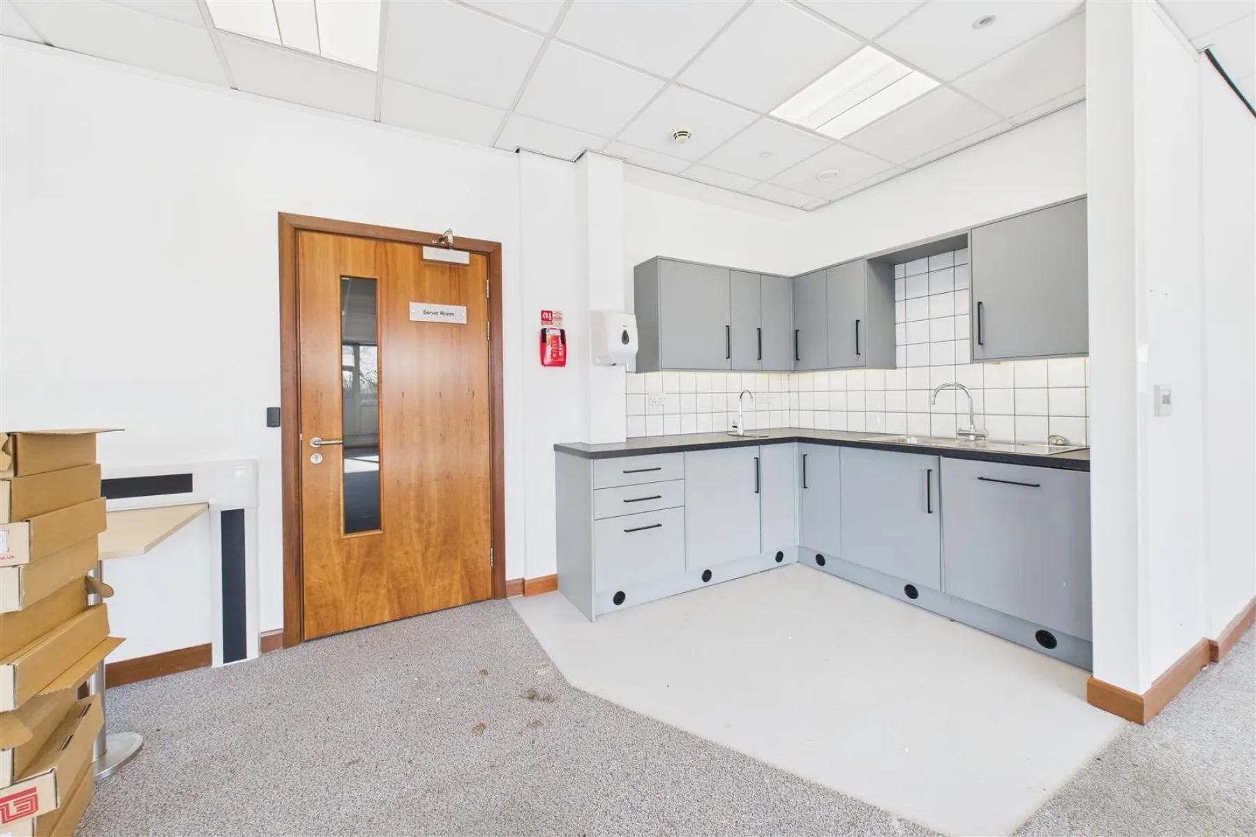 COMMERCIAL | REDUCED | BS16, Commercial - 33724743