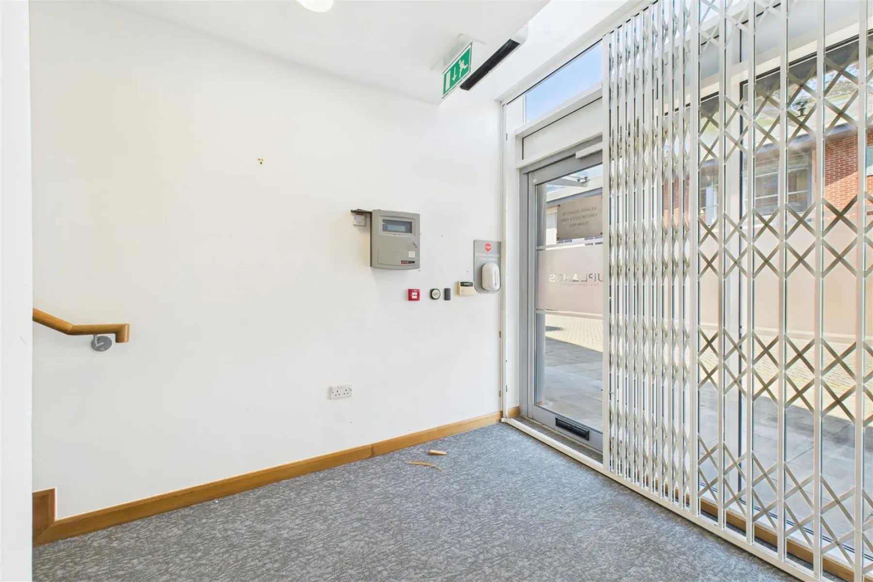 COMMERCIAL | REDUCED | BS16, Commercial - 33724743