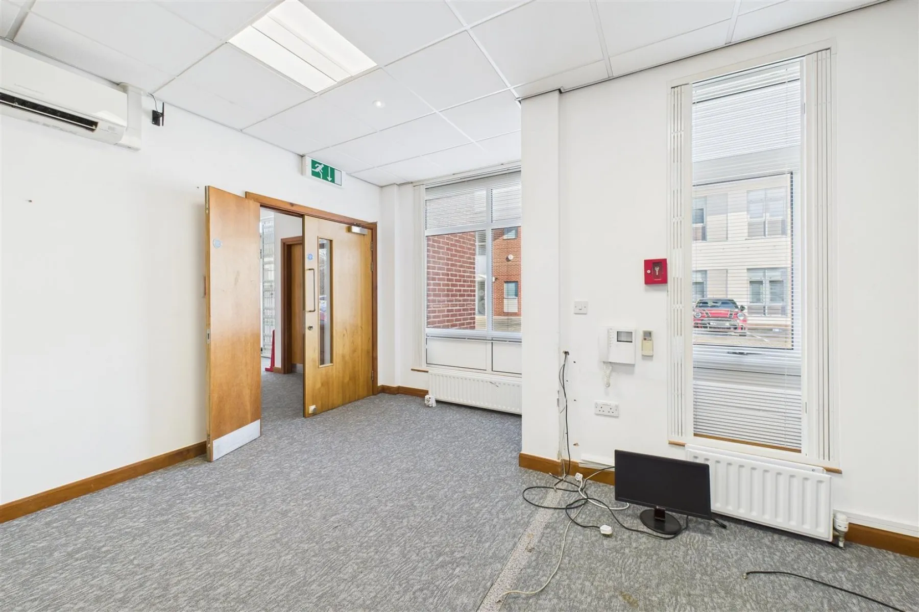 COMMERCIAL | REDUCED | BS16, Commercial - 33724743