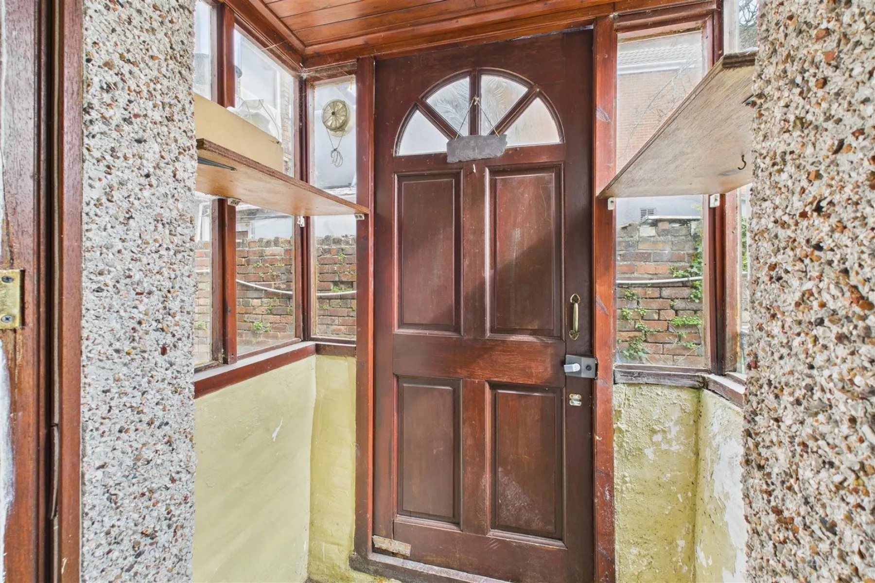 MIXED USE | UPDATING | KINGSWOOD, 2 bedroom, Commercial - 33754177