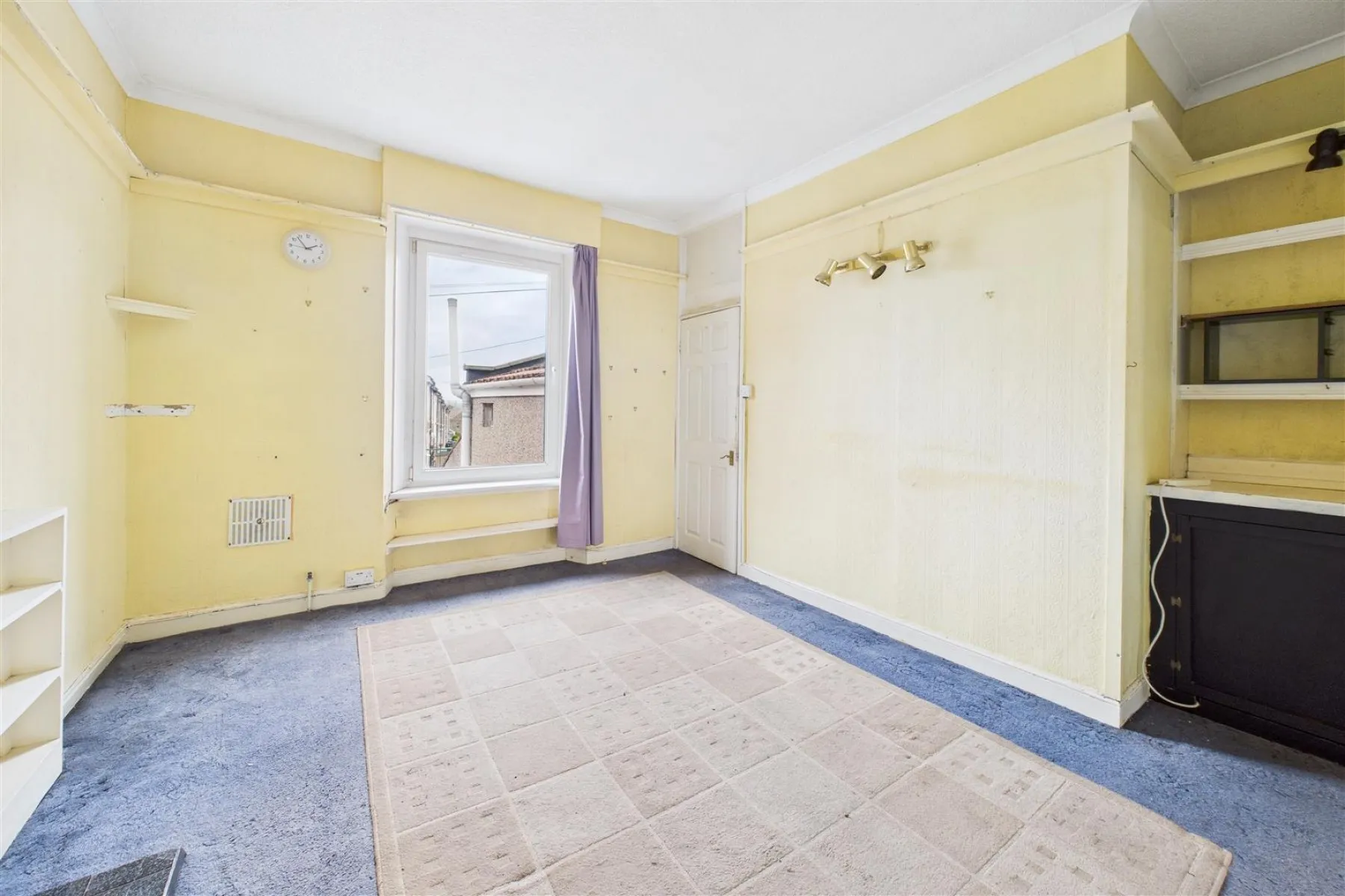 MIXED USE | UPDATING | KINGSWOOD, 2 bedroom, Commercial - 33754177