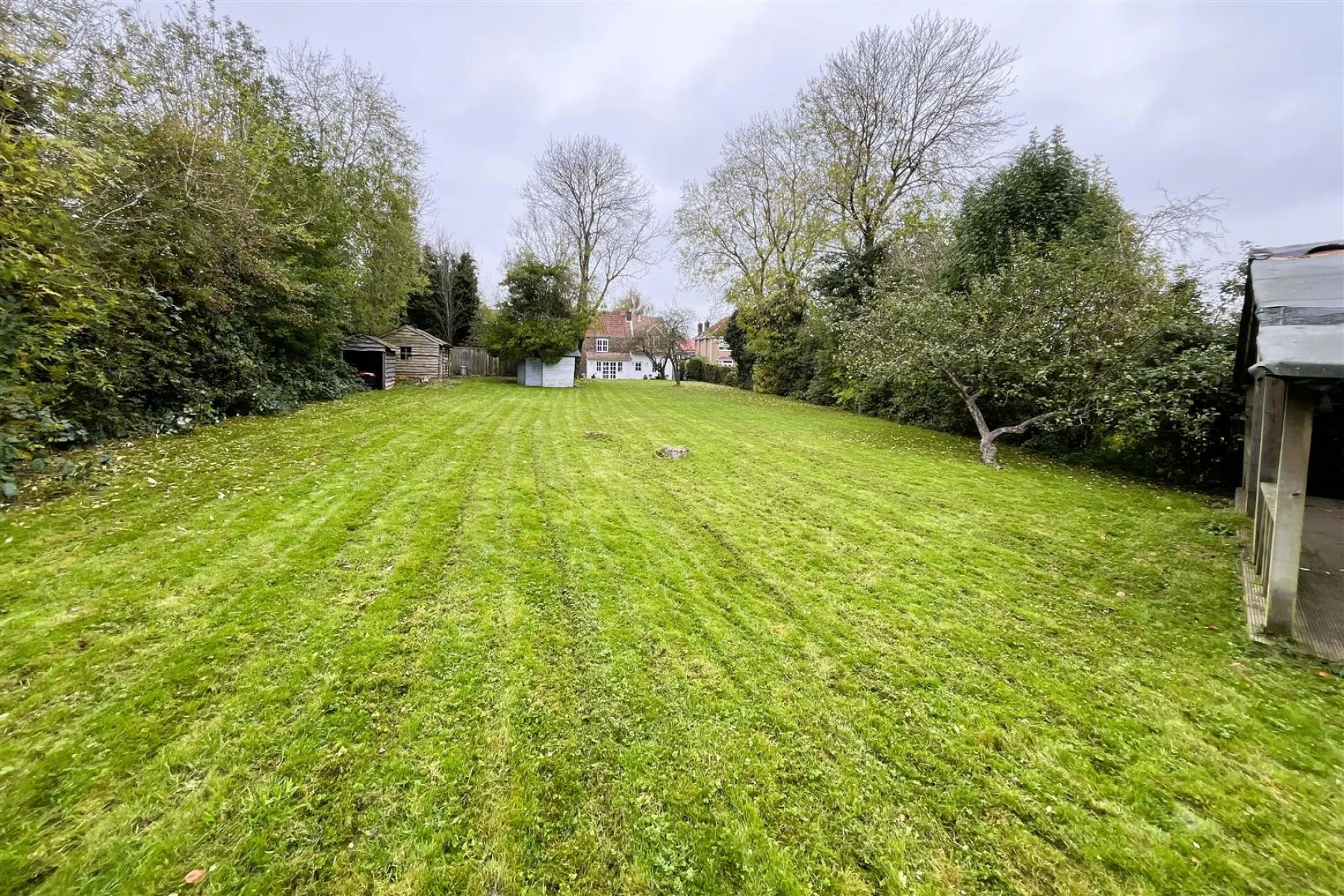 HOUSE + PLOT | PP 3 HOUSES | KINGSWOOD, 6 bedroom, House - Detached - 33472068