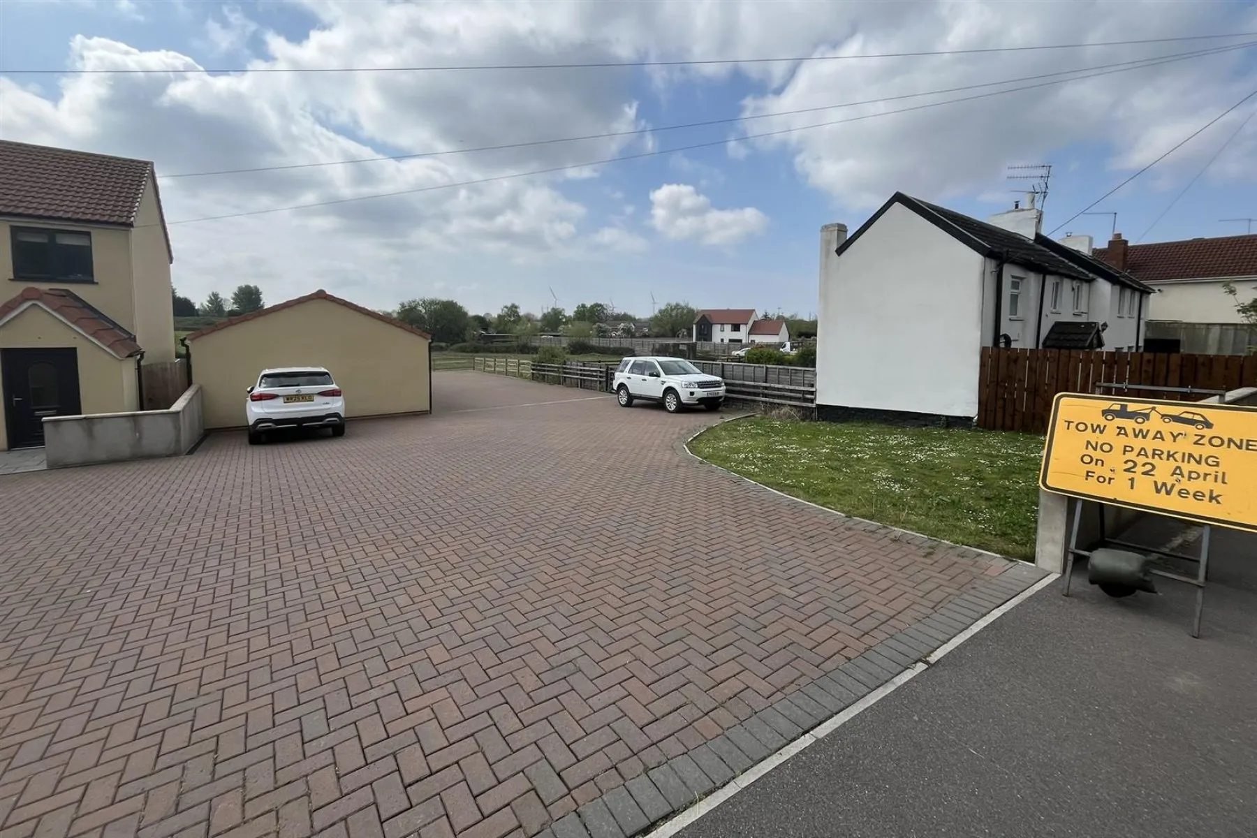 0.87 ACRES | HALLEN, Land - 33849105