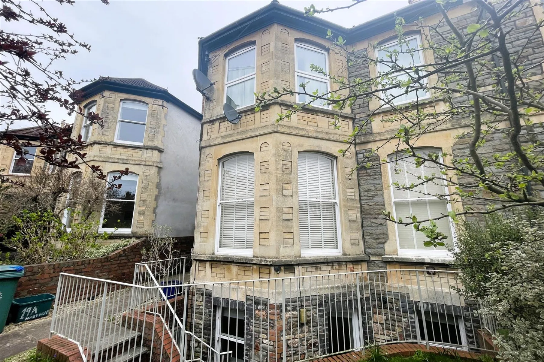 GARDEN FLAT | CASH BUYERS ONLY | REDLAND, 1 bedroom, Flat - 33775102