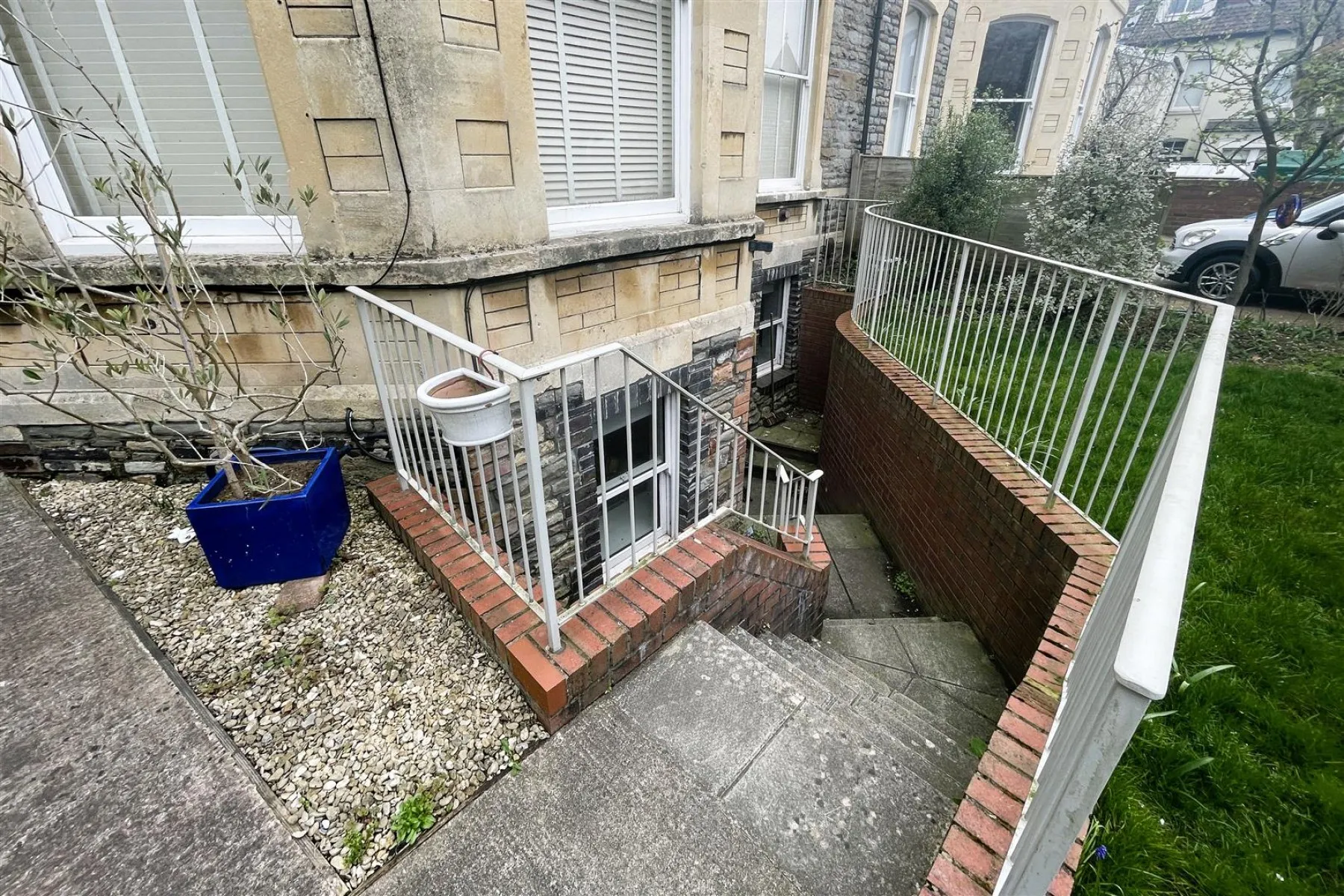 GARDEN FLAT | CASH BUYERS ONLY | REDLAND, 1 bedroom, Flat - 33775102