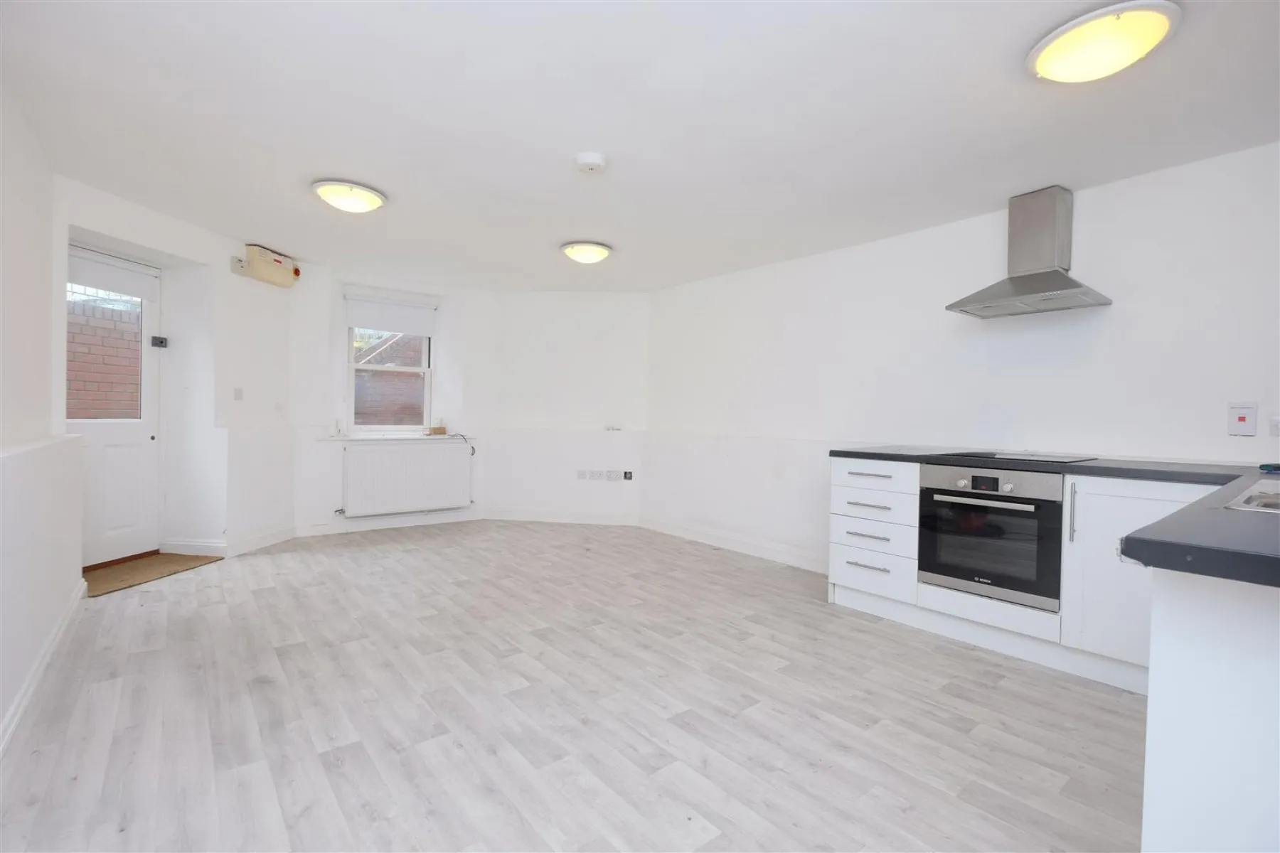 GARDEN FLAT | CASH BUYERS ONLY | REDLAND, 1 bedroom, Flat - 33775102