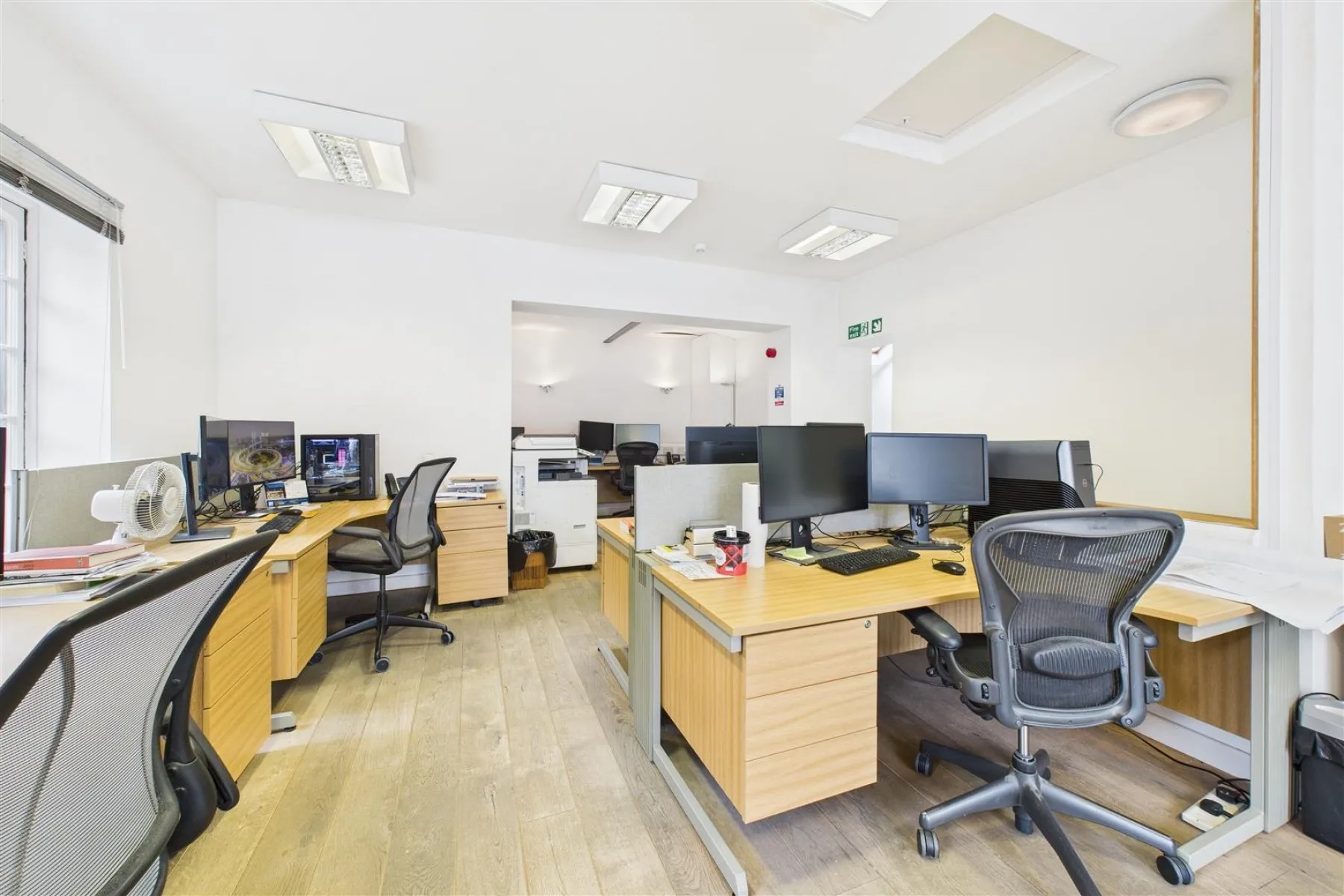 COMMERCIAL | TAUNTON, 2 bedroom, House - 33828333