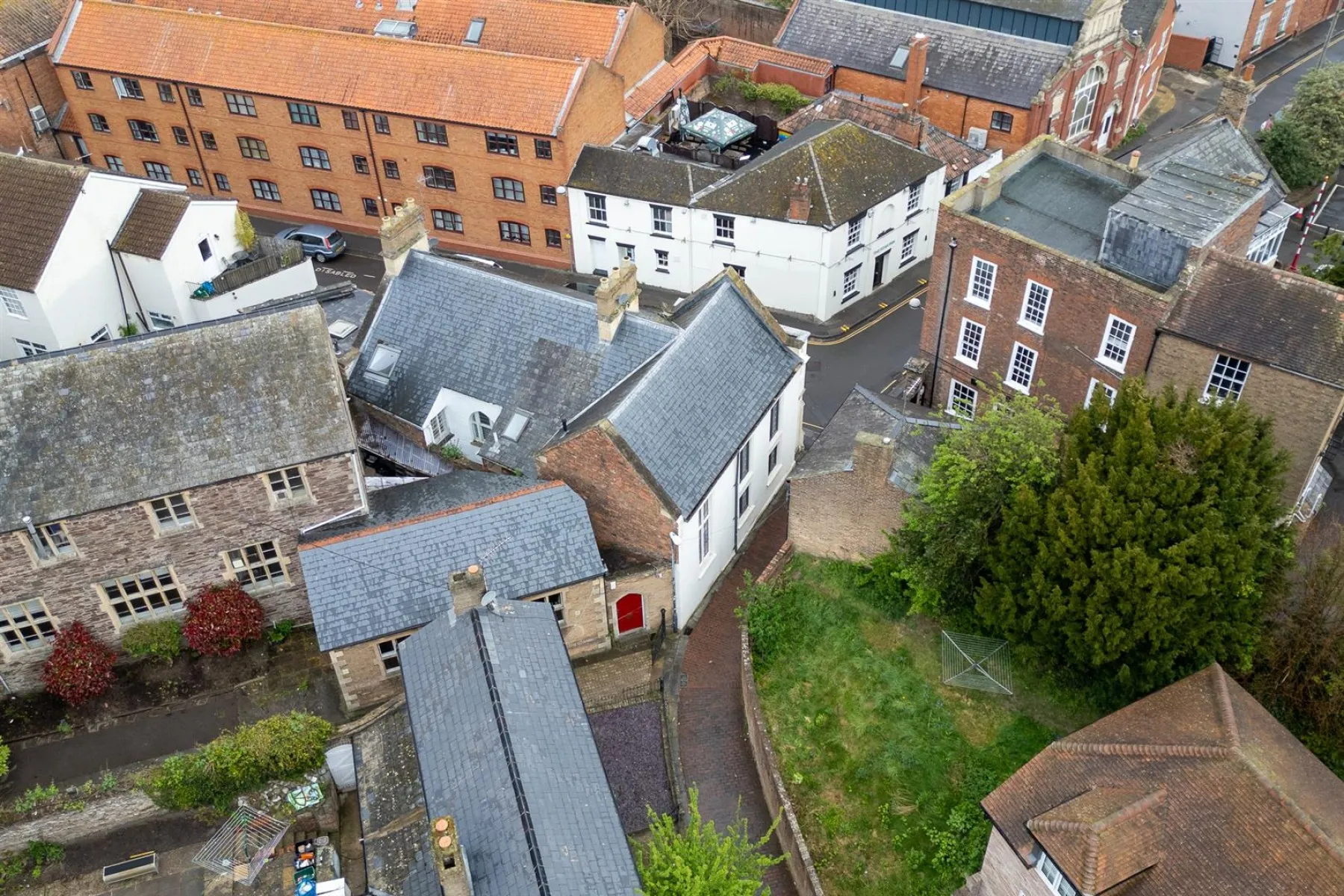 COMMERCIAL | TAUNTON, 2 bedroom, House - 33828333