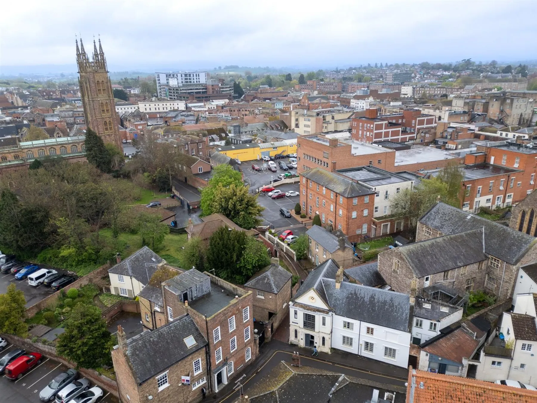 COMMERCIAL | TAUNTON, 2 bedroom, House - 33828333