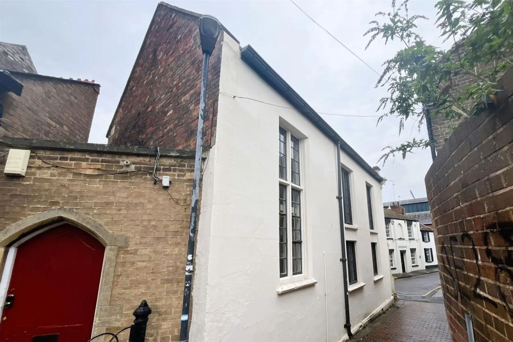 COMMERCIAL | TAUNTON, 2 bedroom, House - 33828333