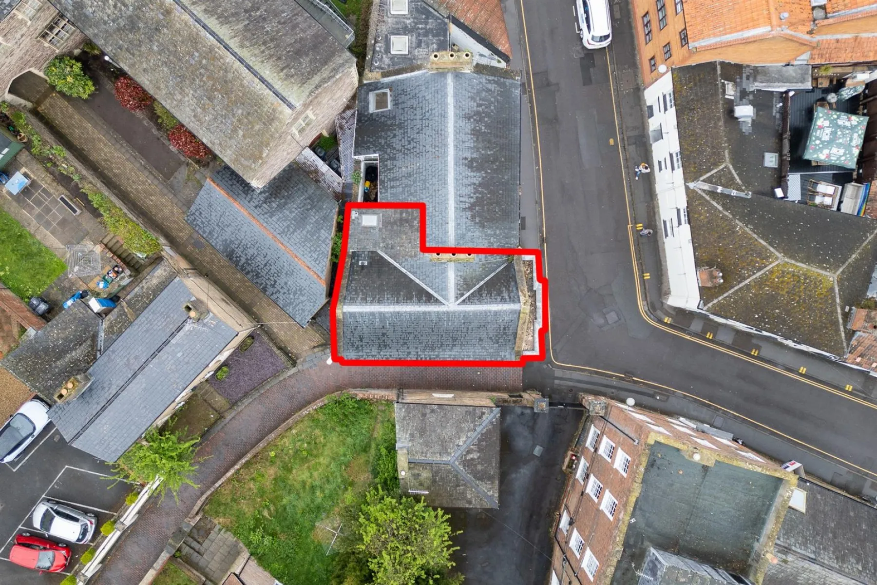 COMMERCIAL | TAUNTON, 2 bedroom, House - 33828333