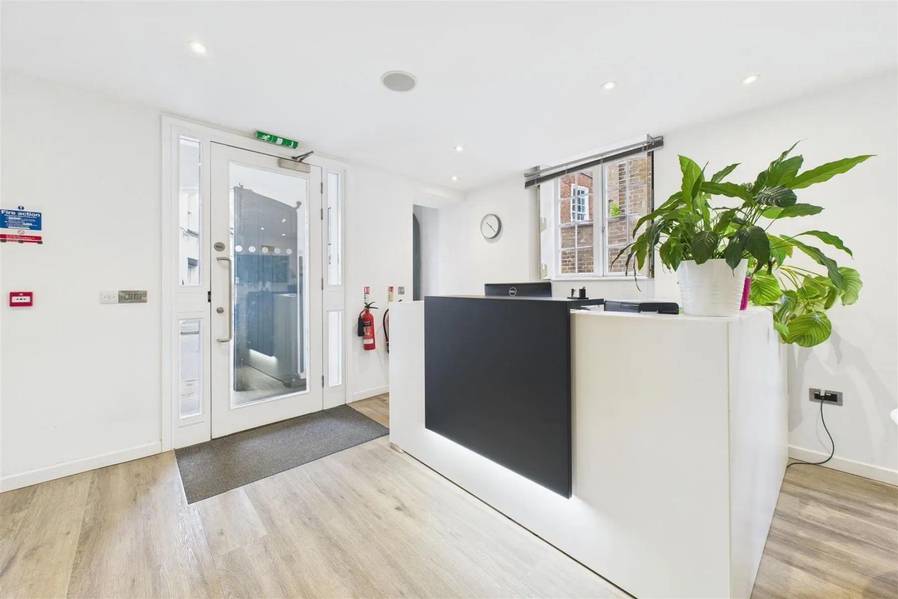 COMMERCIAL | TAUNTON, 2 bedroom, House - 33828333