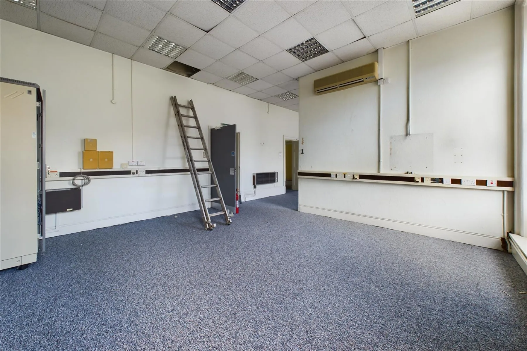 DEVELOPMENT | PONTYPOOL, 12 bedroom, Flat - 33792555