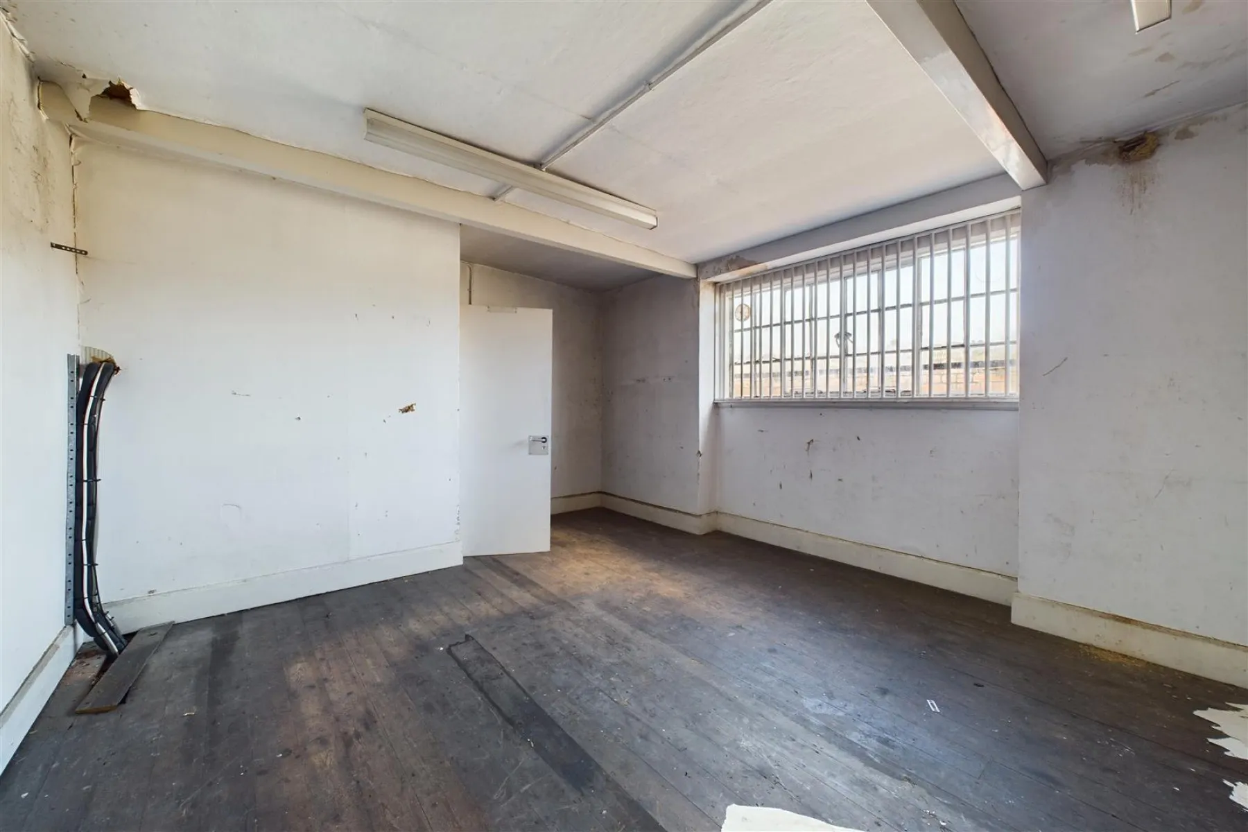 DEVELOPMENT | PONTYPOOL, 12 bedroom, Flat - 33792555