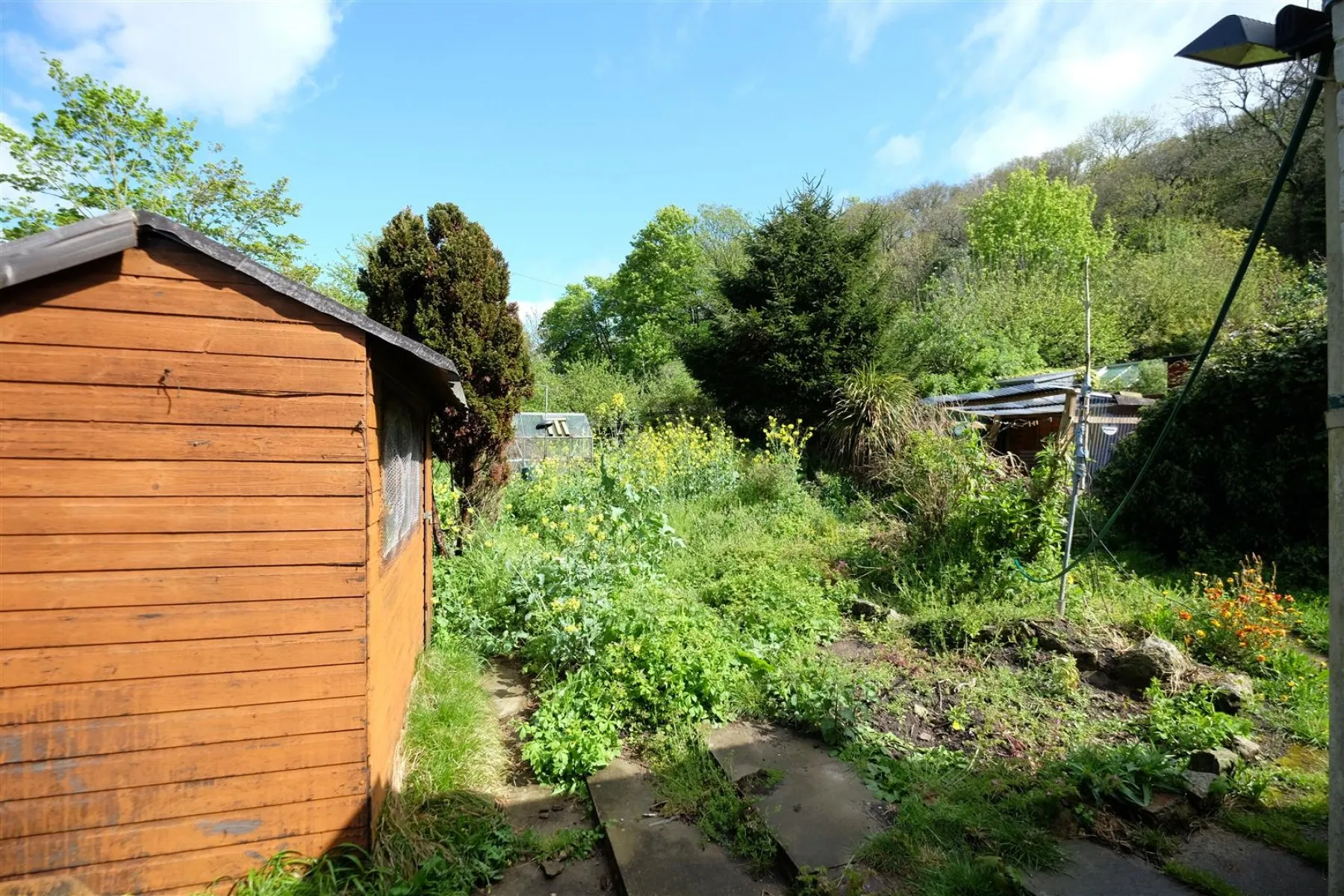 BUNGALOW FOR MODERNISATION, 2 bedroom, Bungalow - Detached - 27664246