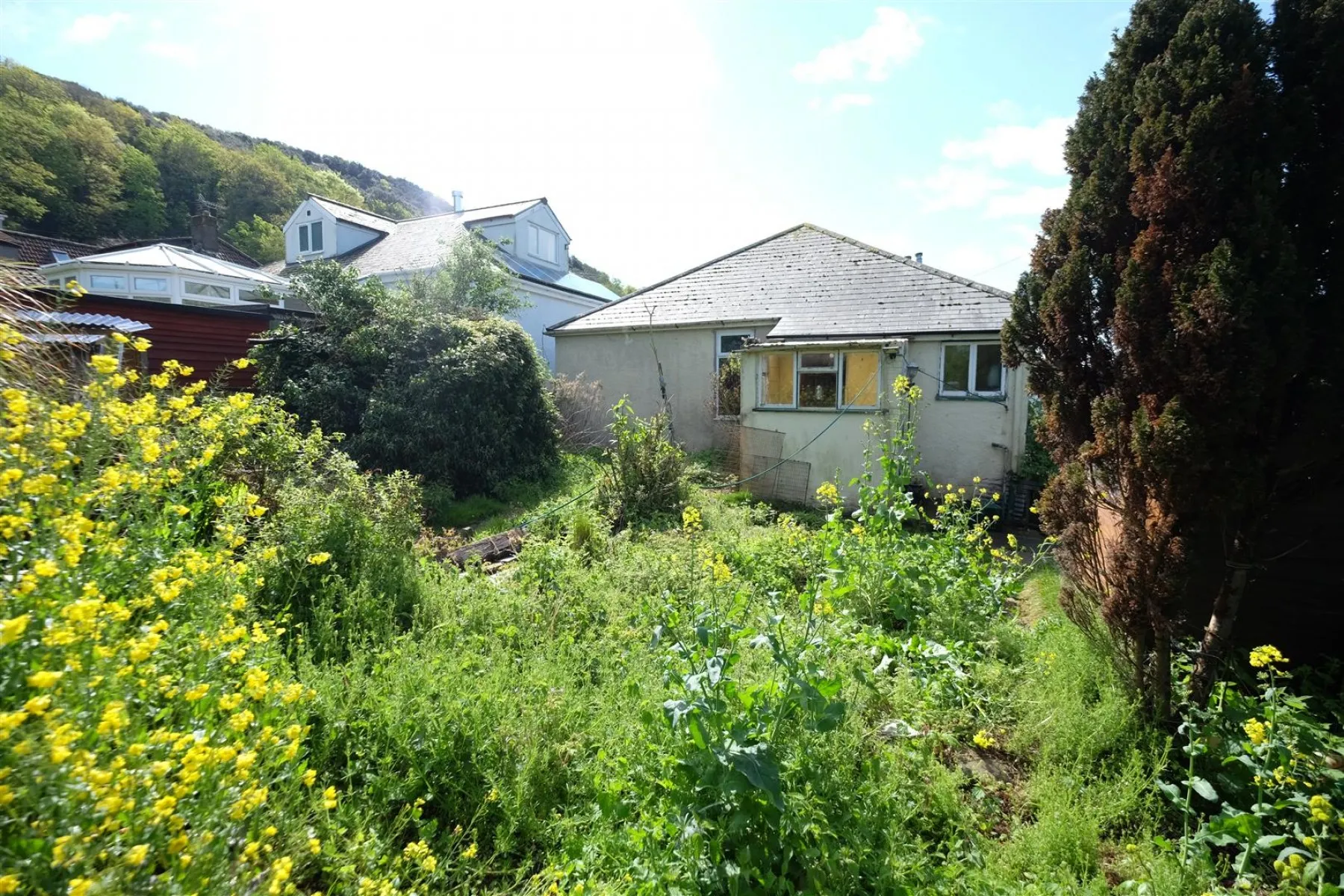 BUNGALOW FOR MODERNISATION, 2 bedroom, Bungalow - Detached - 27664246