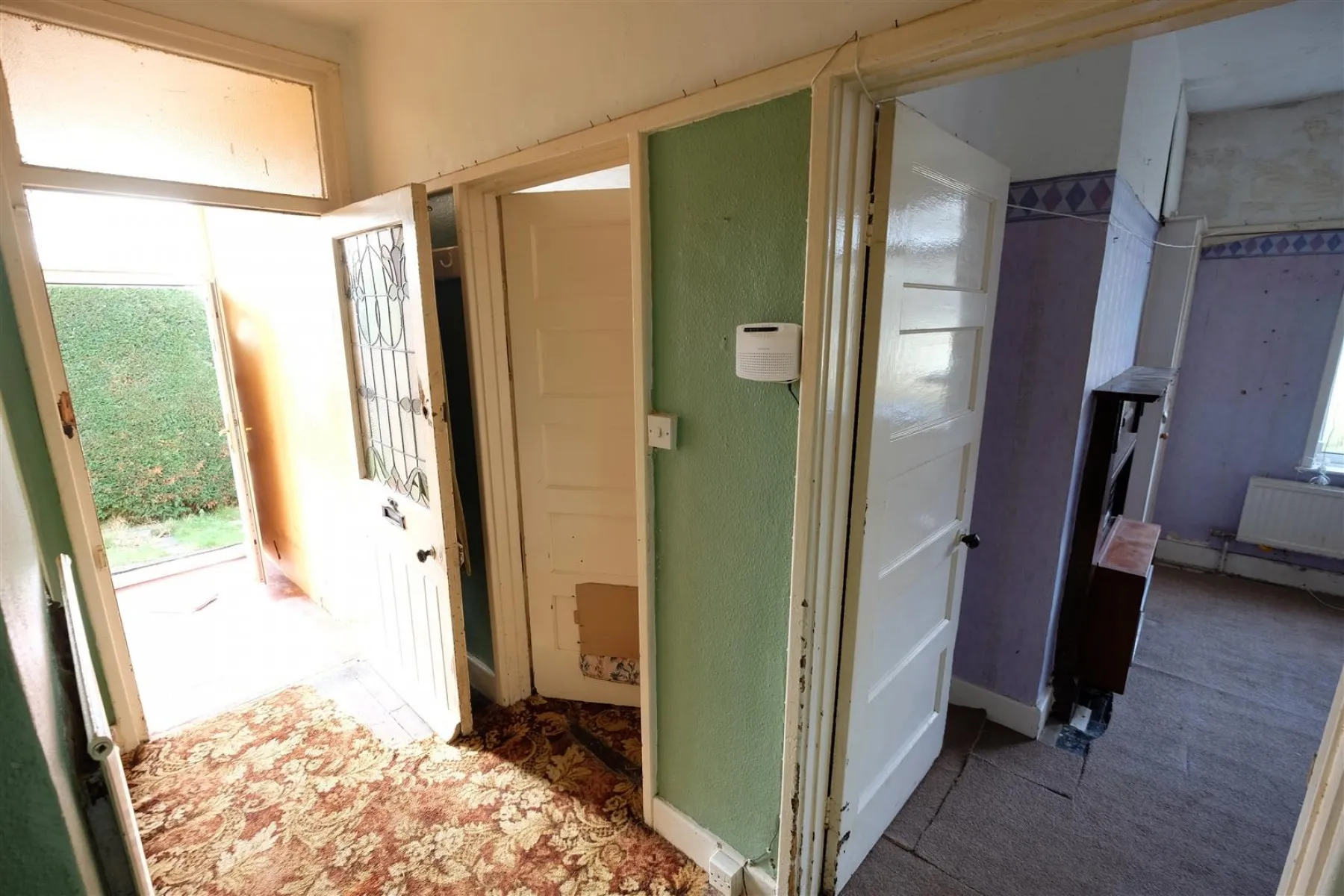 BUNGALOW FOR MODERNISATION, 2 bedroom, Bungalow - Detached - 27664246