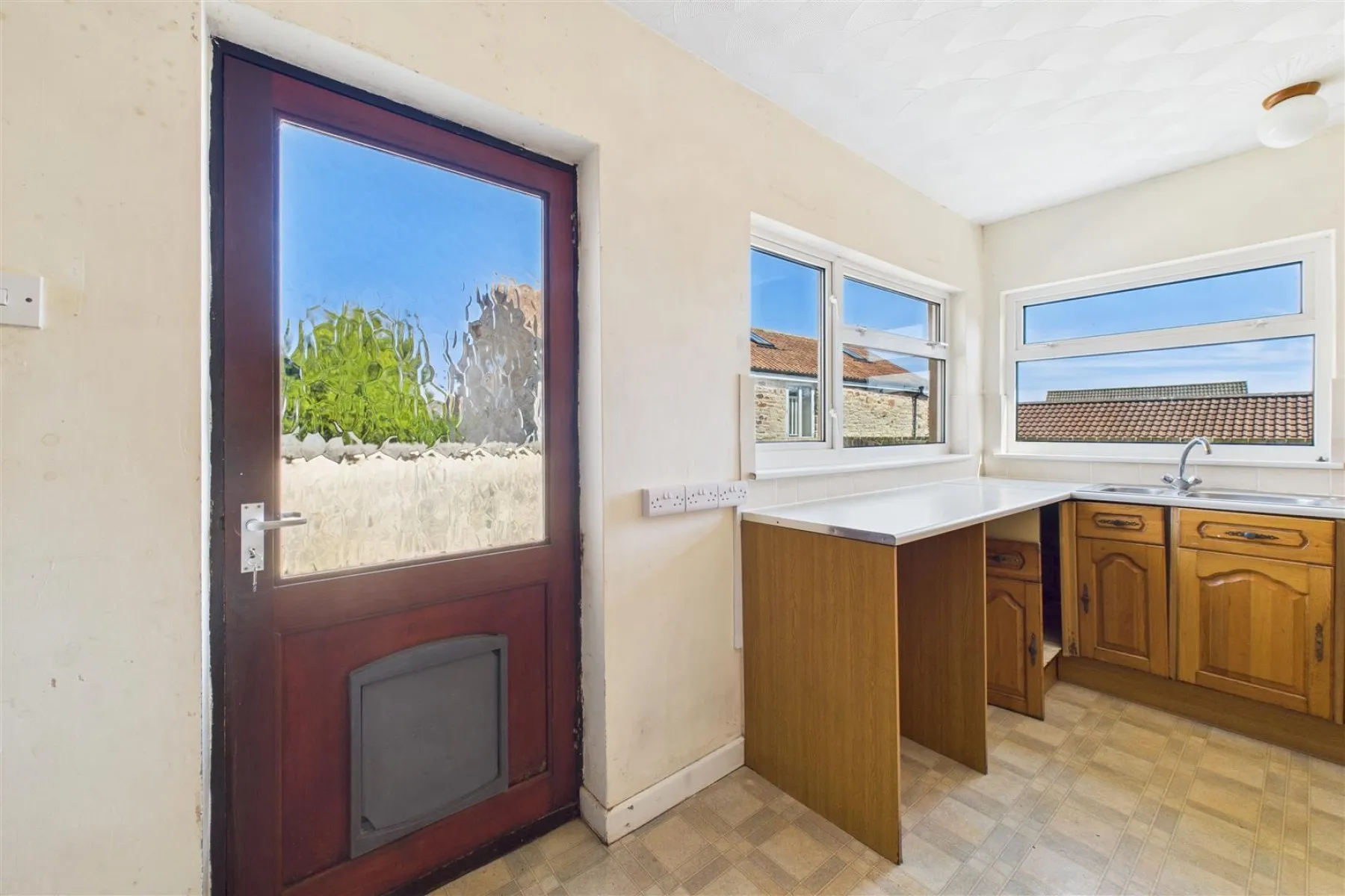 DETACHED | UPDATING | KINGSWOOD, 3 bedroom, House - Detached - 33783486