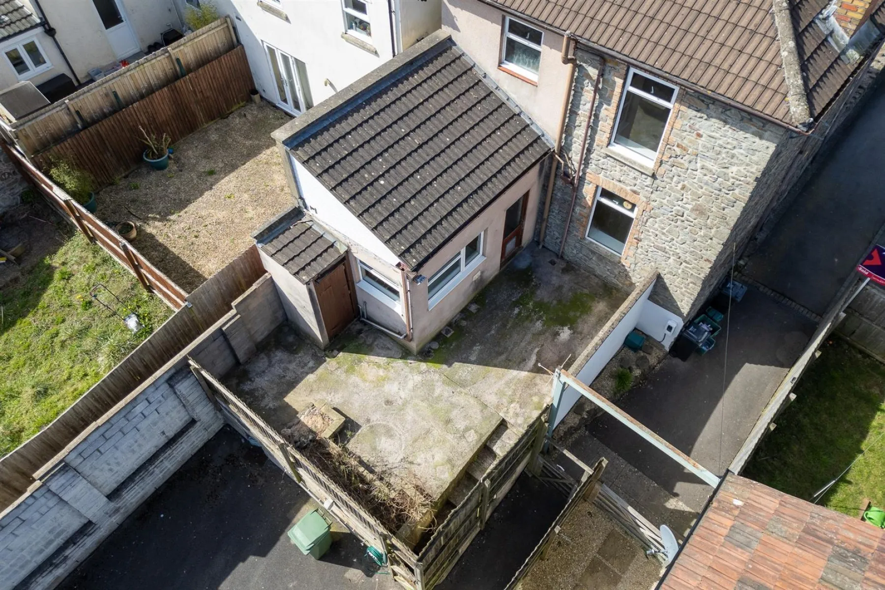 DETACHED | UPDATING | KINGSWOOD, 3 bedroom, House - Detached - 33783486
