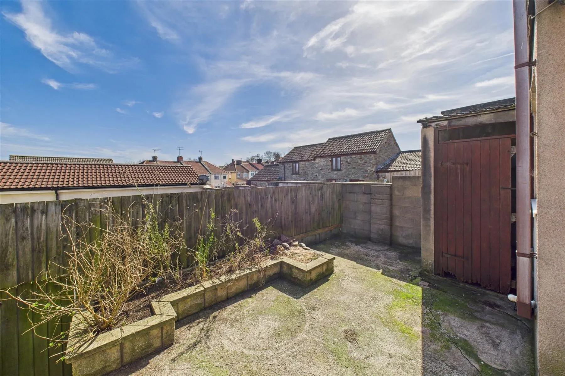 DETACHED | UPDATING | KINGSWOOD, 3 bedroom, House - Detached - 33783486