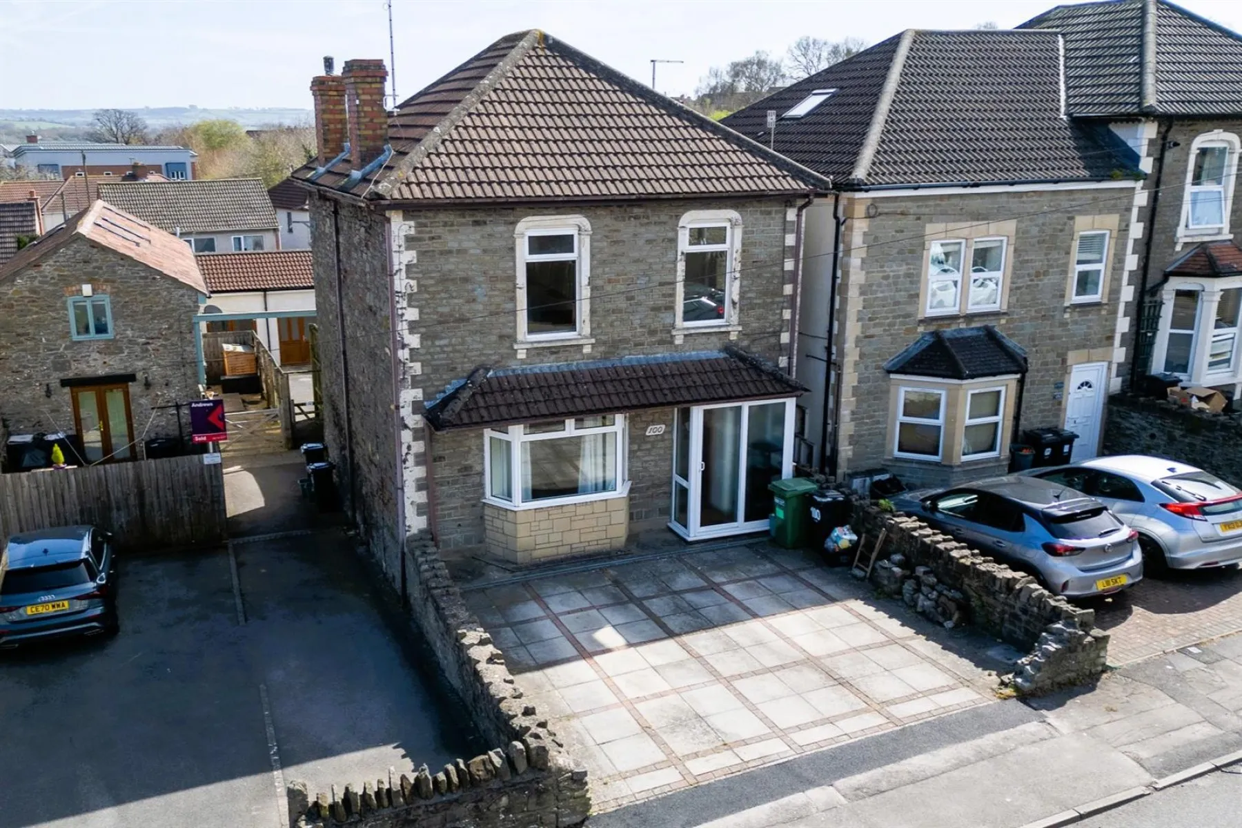 DETACHED | UPDATING | KINGSWOOD, 3 bedroom, House - Detached - 33783486