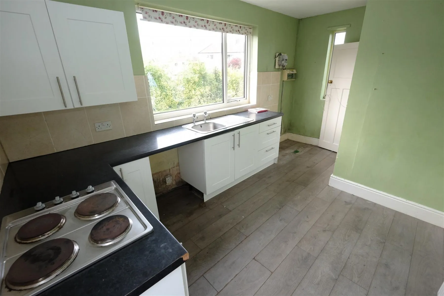 HOUSE WITH POTENTIAL - DURSLEY, 2 bedroom, House - Semi-Detached - 29181111