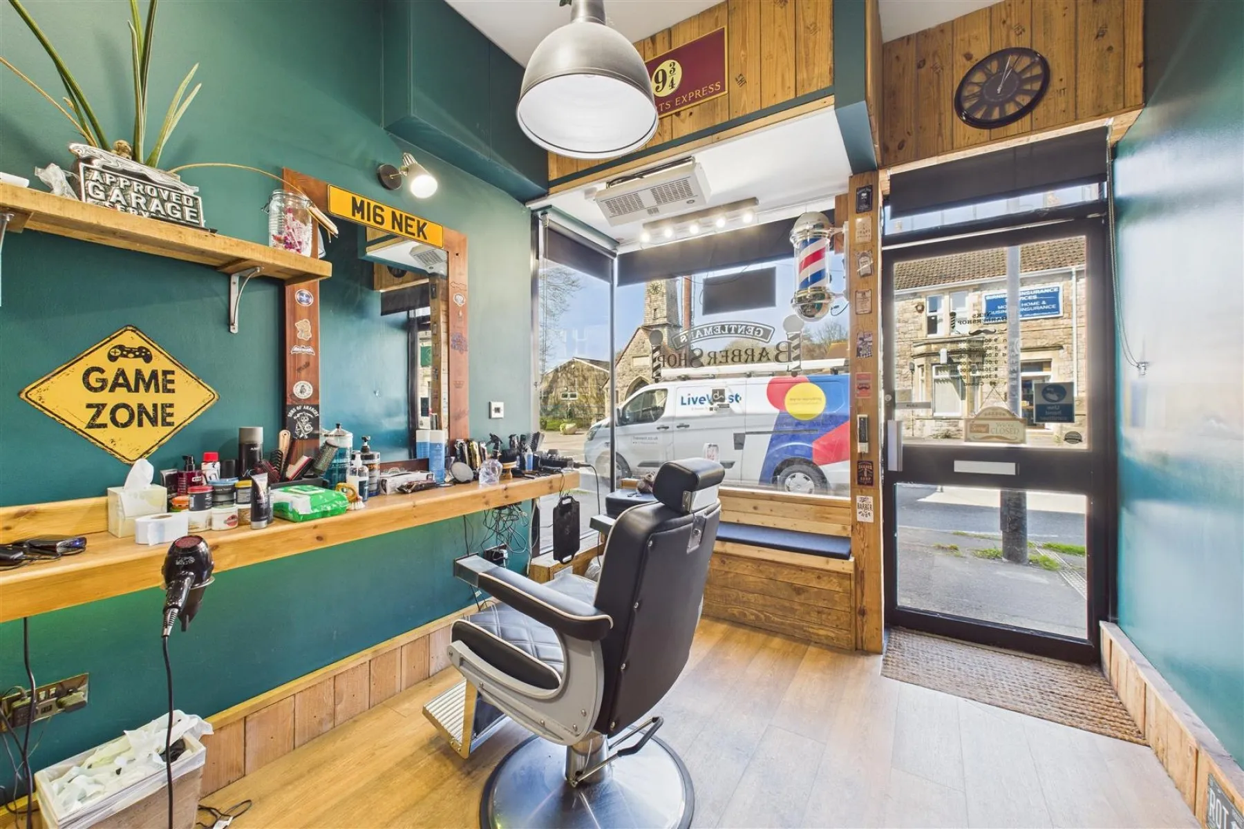 COMMERCIAL INVESTMENT | WORLE, Commercial - 33847187
