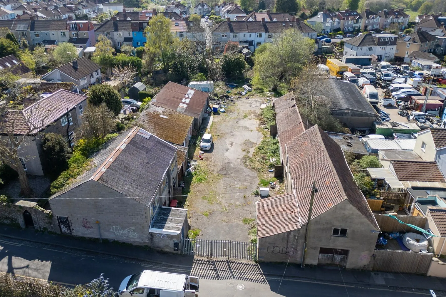 0.5 ACRE | FISHPONDS, 33 bedroom, Commercial - 33828365