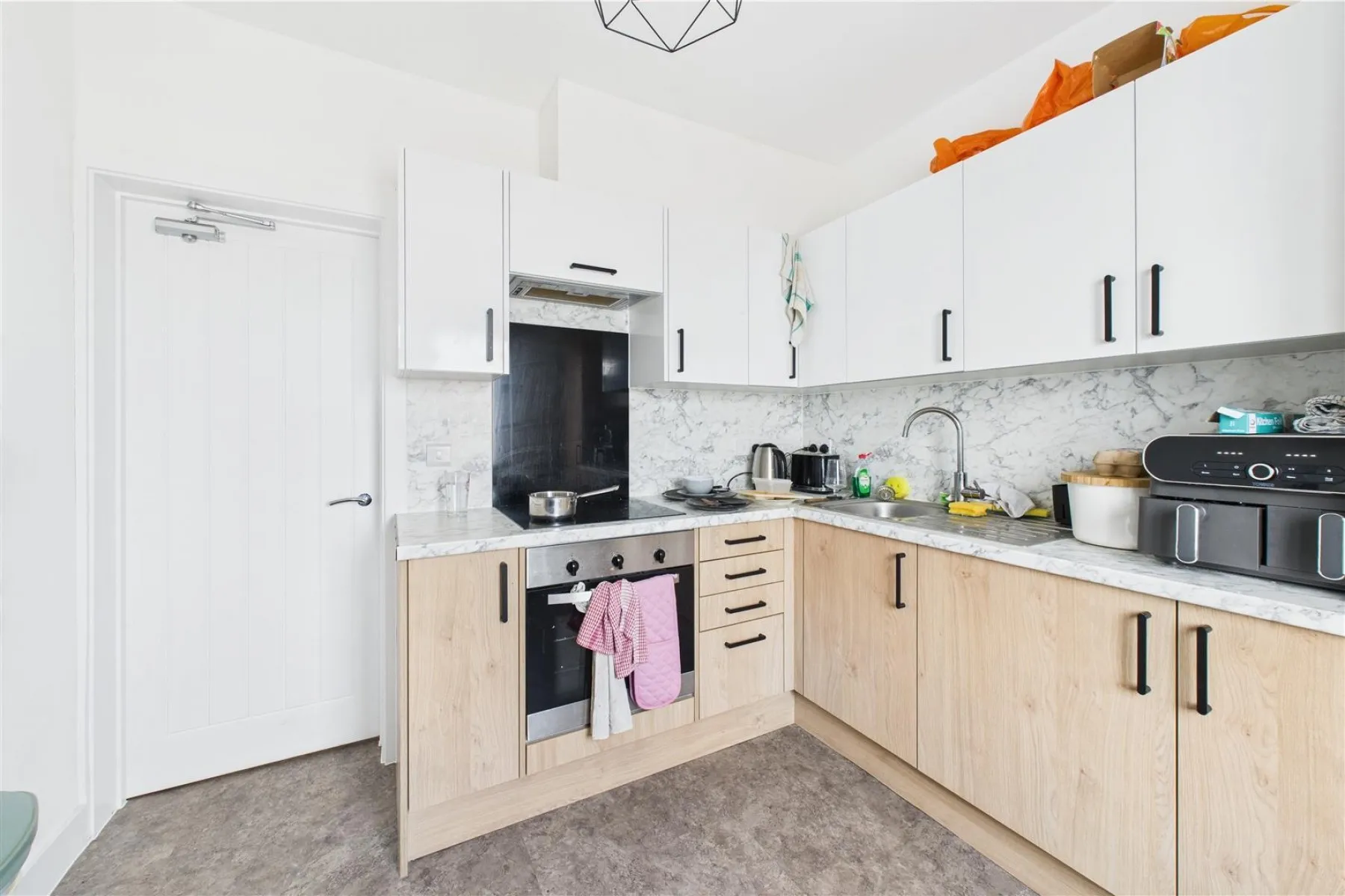 RESI INVESTMENT | £62,808 PA, 7 bedroom, House - 33866090