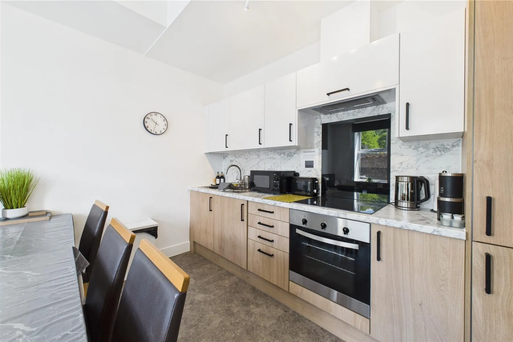 RESI INVESTMENT | £62,808 PA, 7 bedroom, House - 33866090