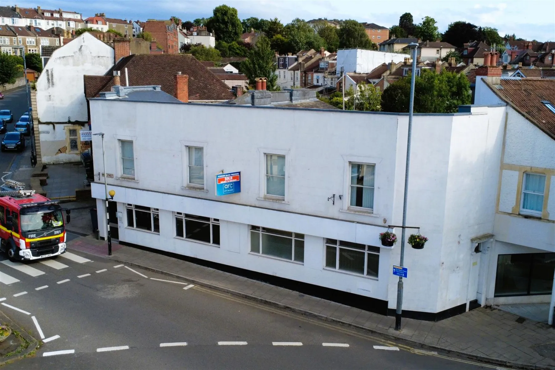 RESI PLANNING | WESTBURY VILLAGE, 6 bedroom, Commercial - 33938051