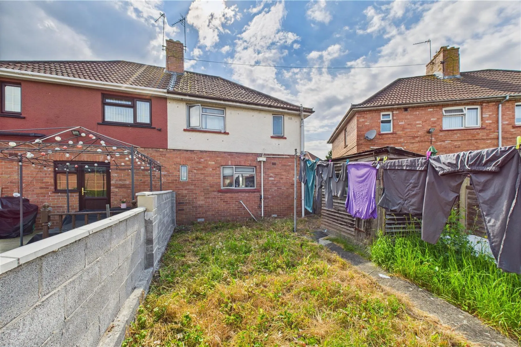 SEMI | BASIC UPDATING | BS4, 3 bedroom, House - Semi-Detached - 33920243