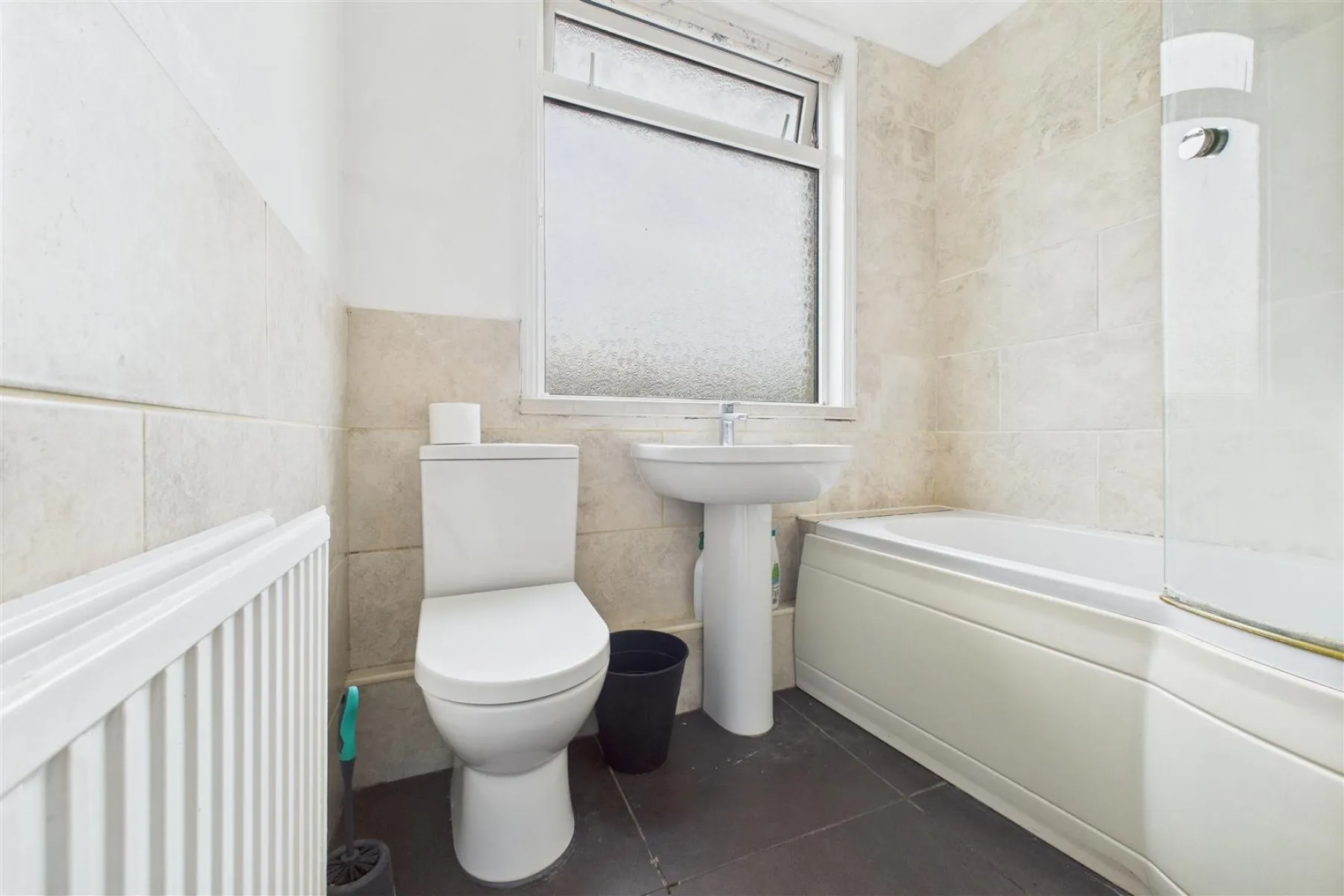 BASIC UPDATING | FILTON, 3 bedroom, House - 33955922