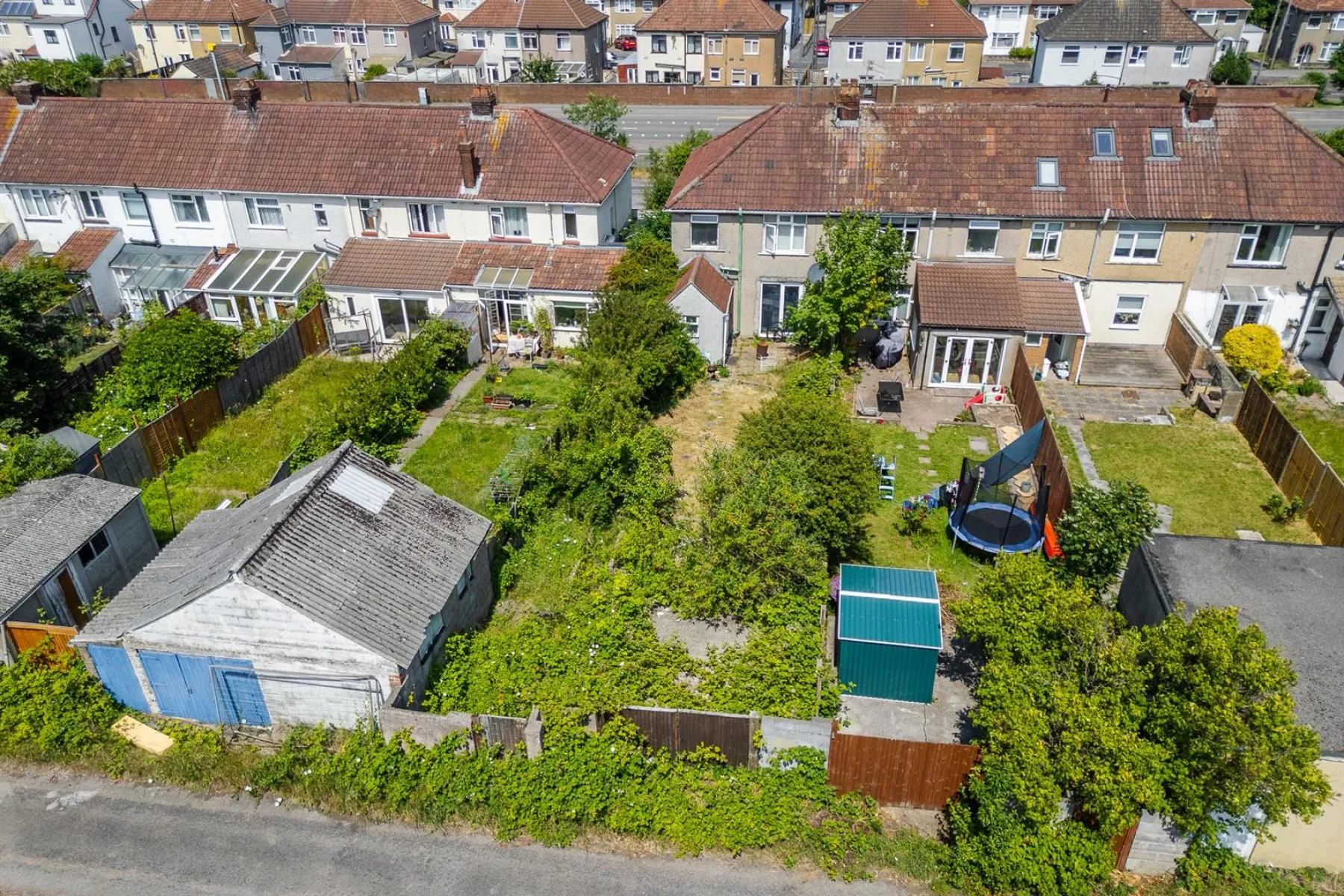 BASIC UPDATING | FILTON, 3 bedroom, House - 33955922