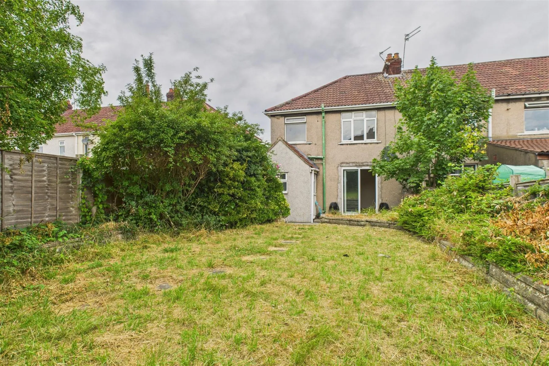 BASIC UPDATING | FILTON, 3 bedroom, House - 33955922