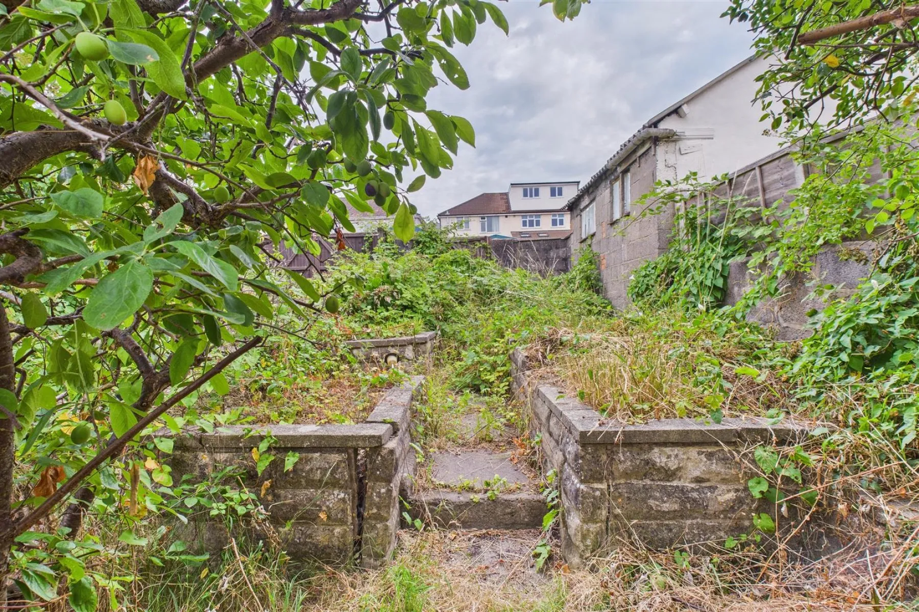 BASIC UPDATING | FILTON, 3 bedroom, House - 33955922