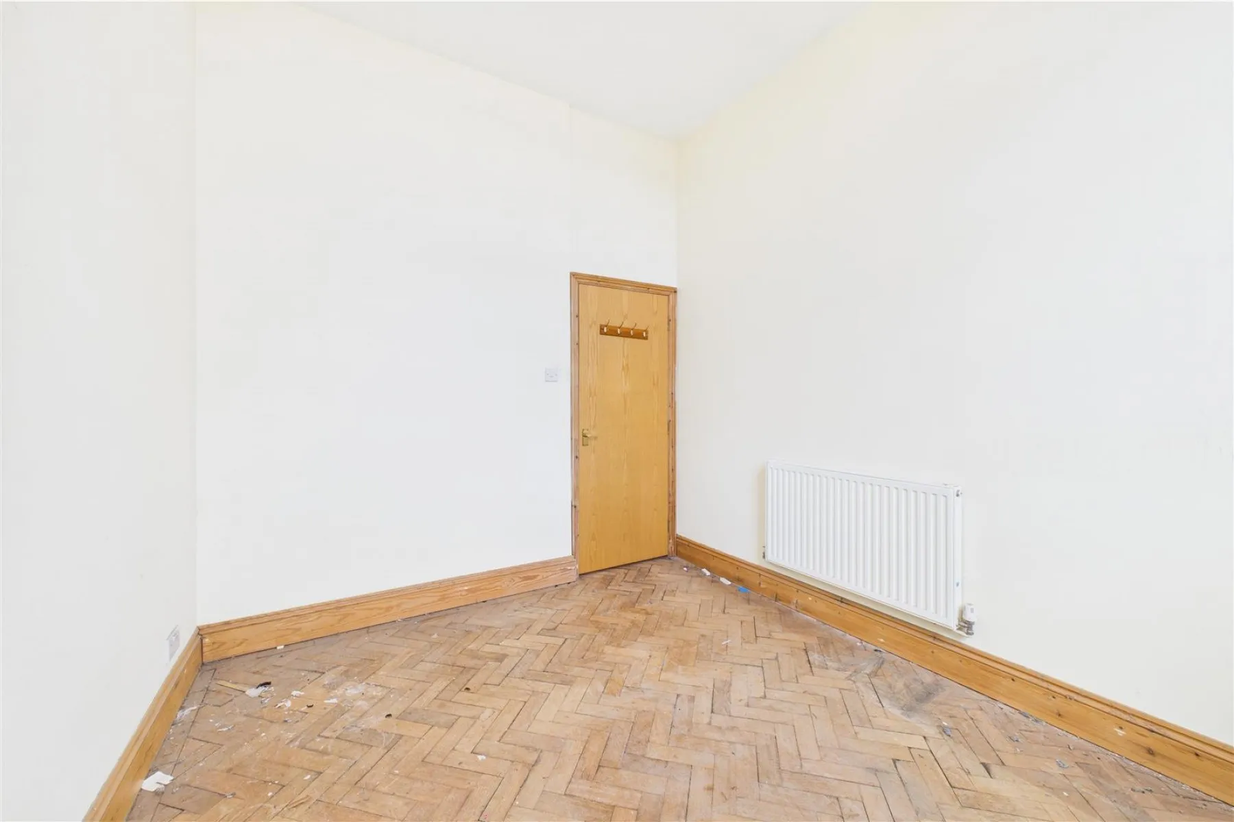 CASH BUYERS ONLY | FISHPONDS, 2 bedroom, Flat - 33972505