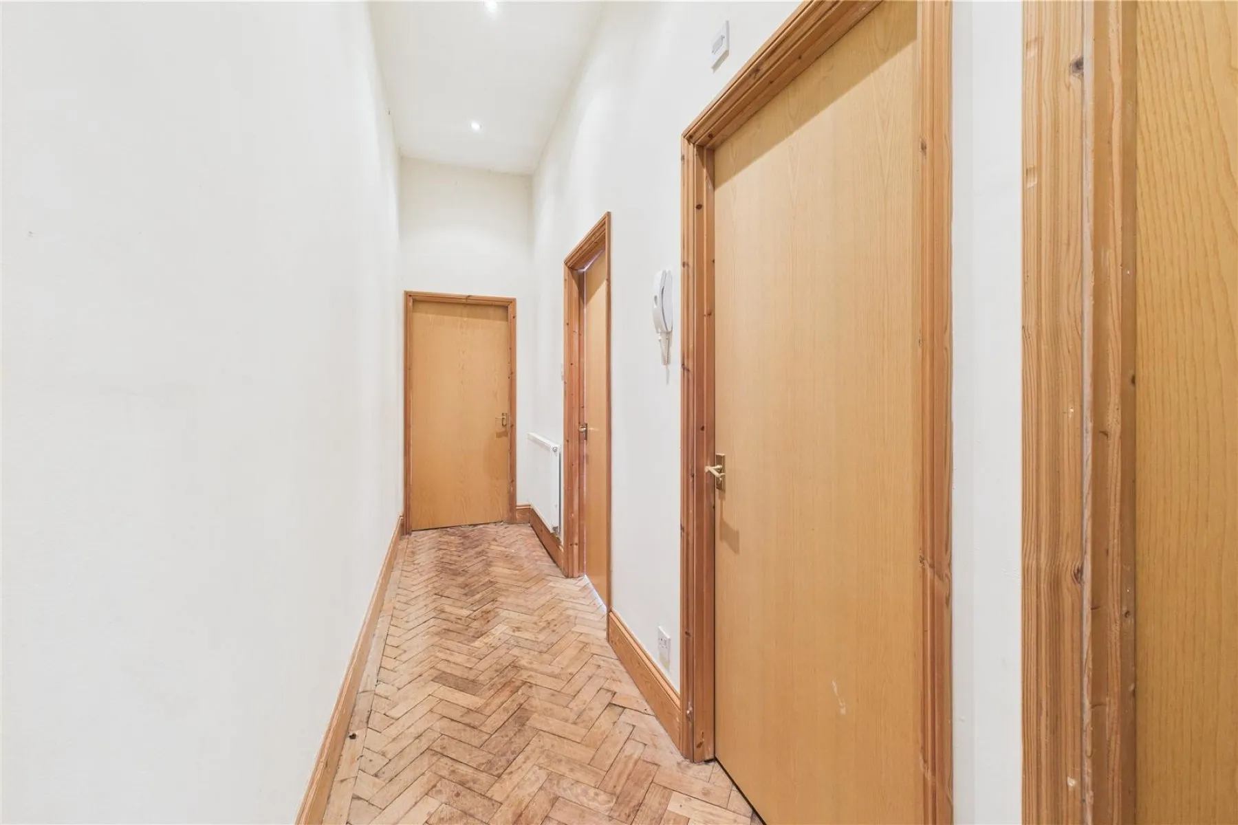 CASH BUYERS ONLY | FISHPONDS, 2 bedroom, Flat - 33972505
