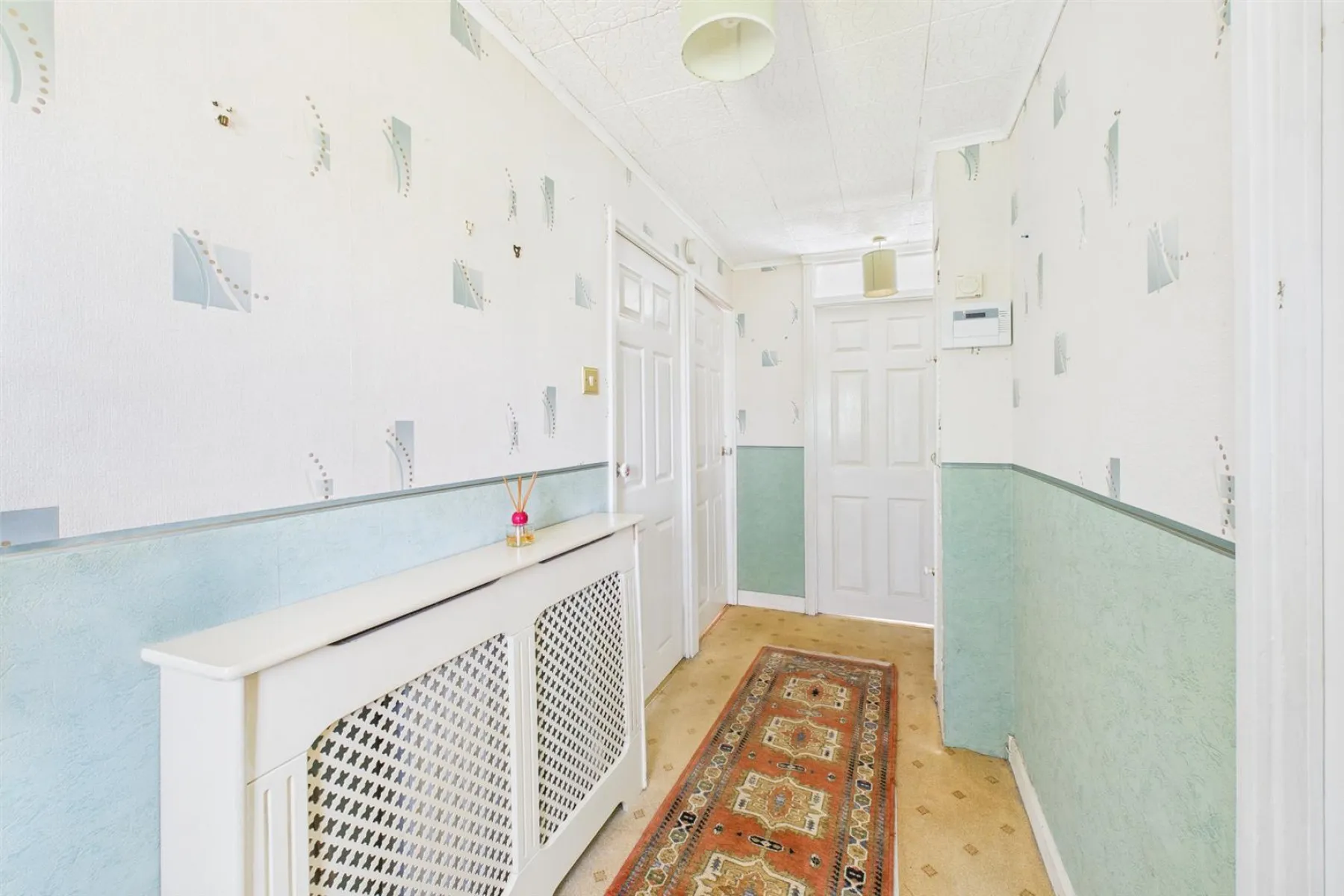 DETACHED | UPDATING | SNEYD PARK, 2 bedroom, House - Detached - 33901795