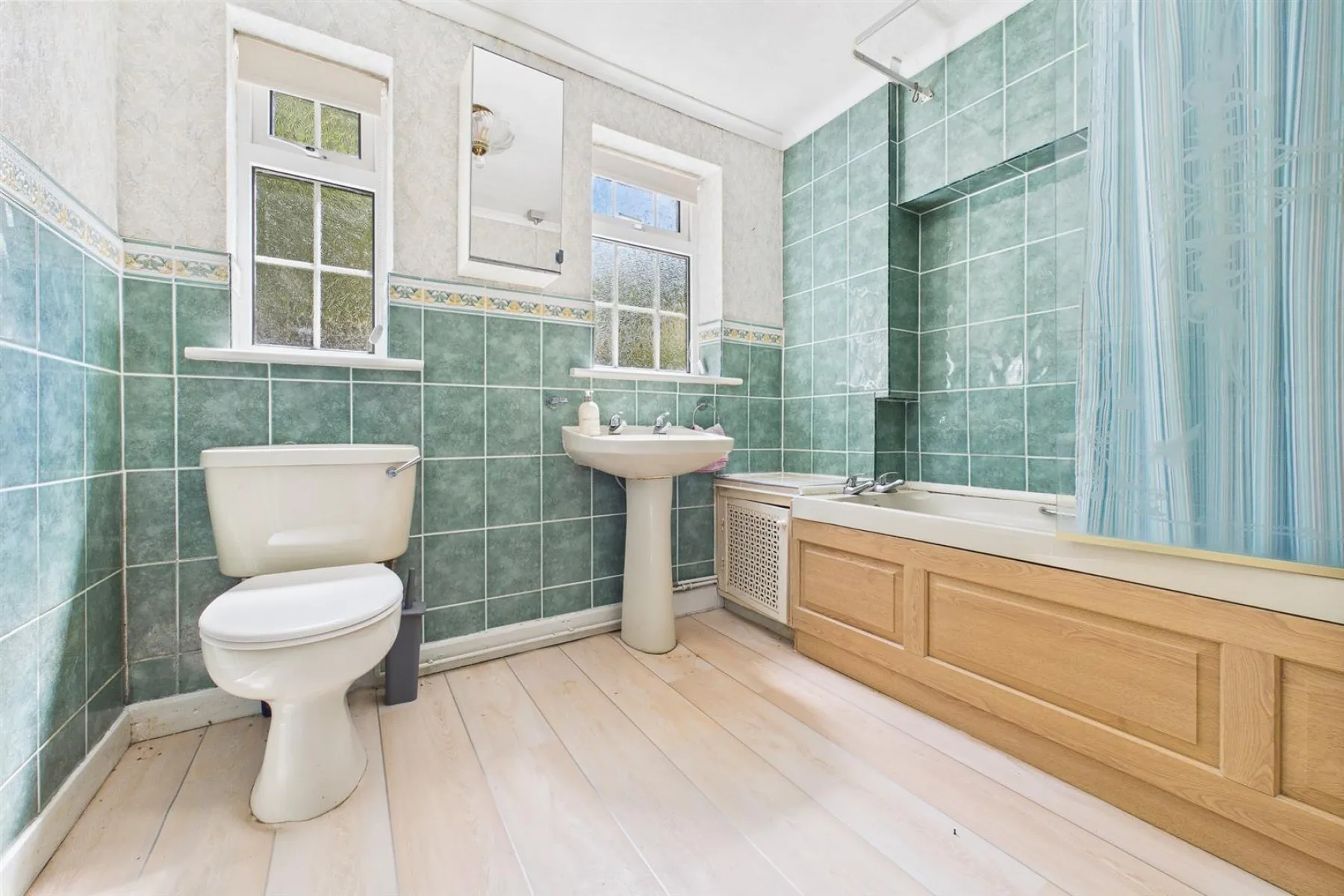 DETACHED | UPDATING | SNEYD PARK, 2 bedroom, House - Detached - 33901795
